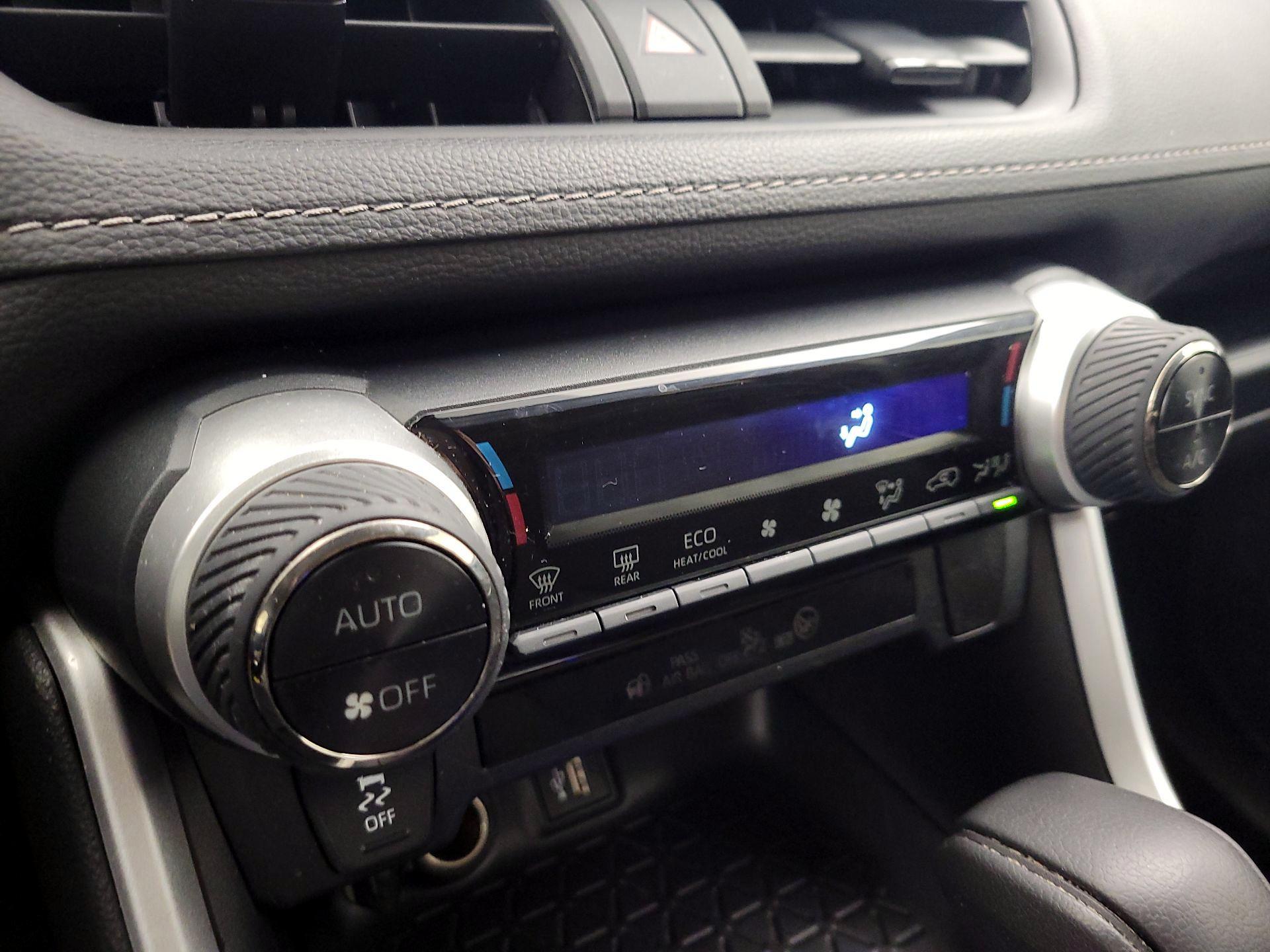 Thumbnail: 2024 Toyota RAV4 - 14