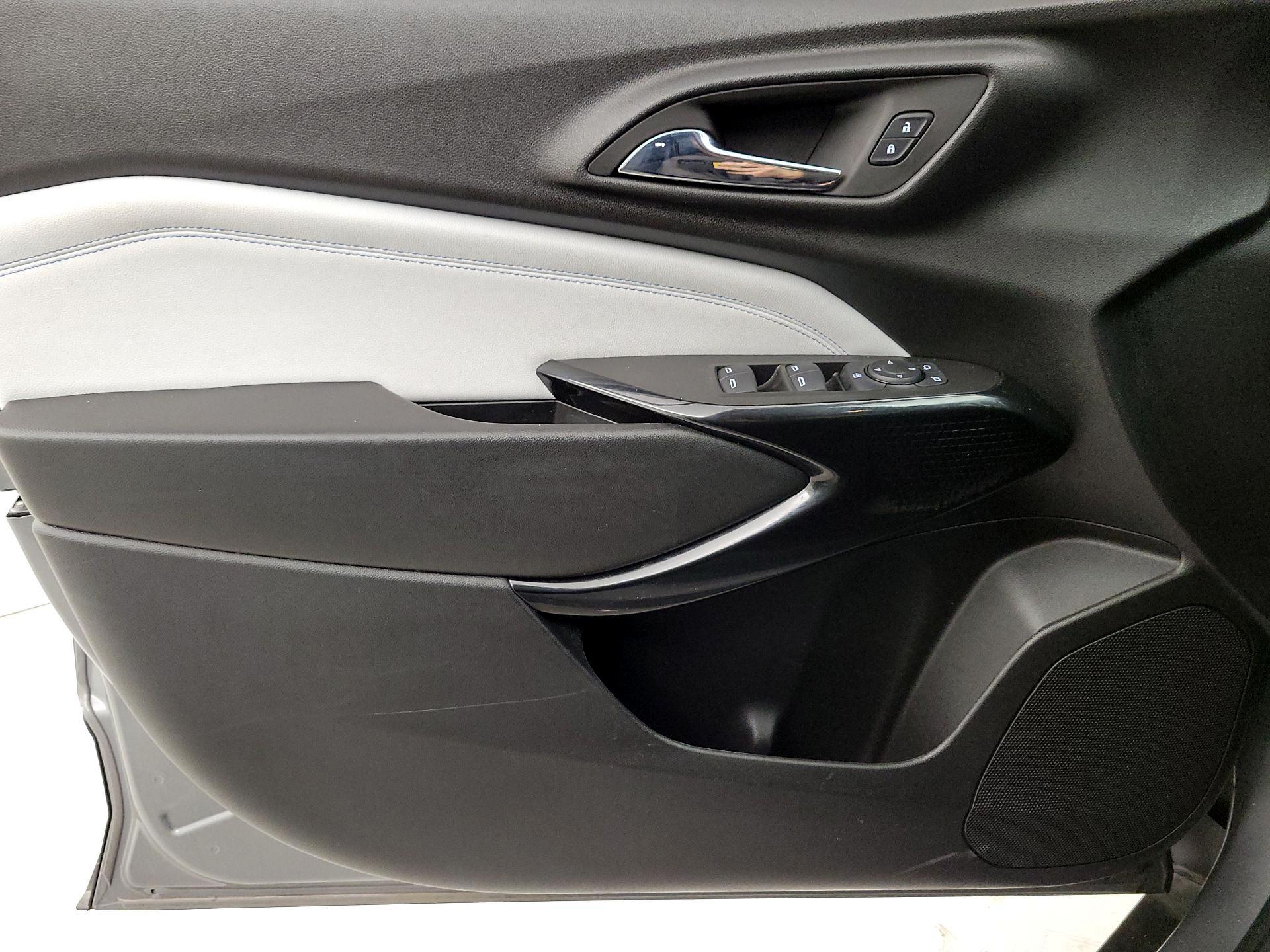 Thumbnail: 2025 Chevrolet Trax - 12