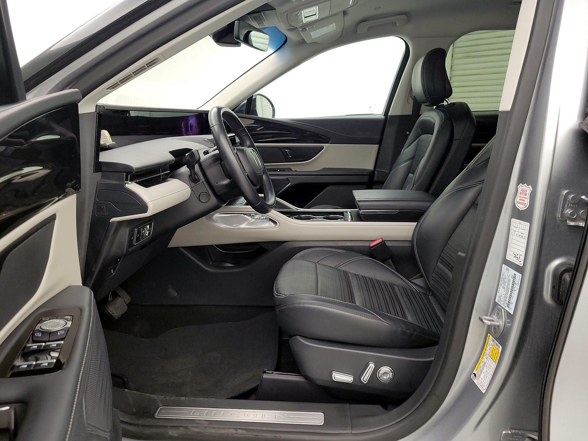 Thumbnail: 2024 Lincoln Nautilus - 11