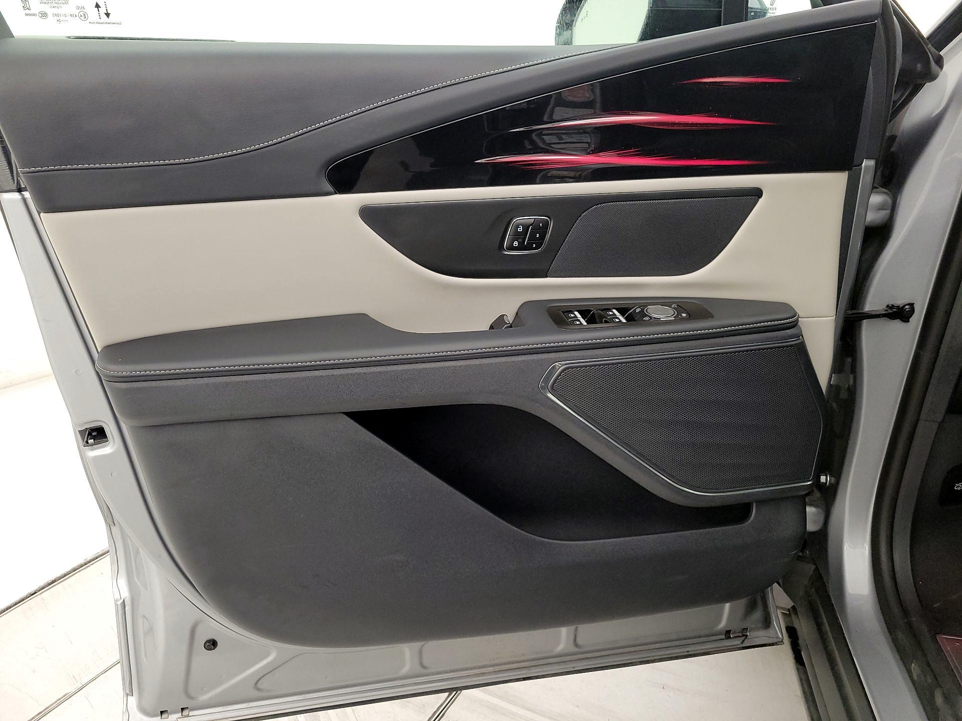 Thumbnail: 2024 Lincoln Nautilus - 12