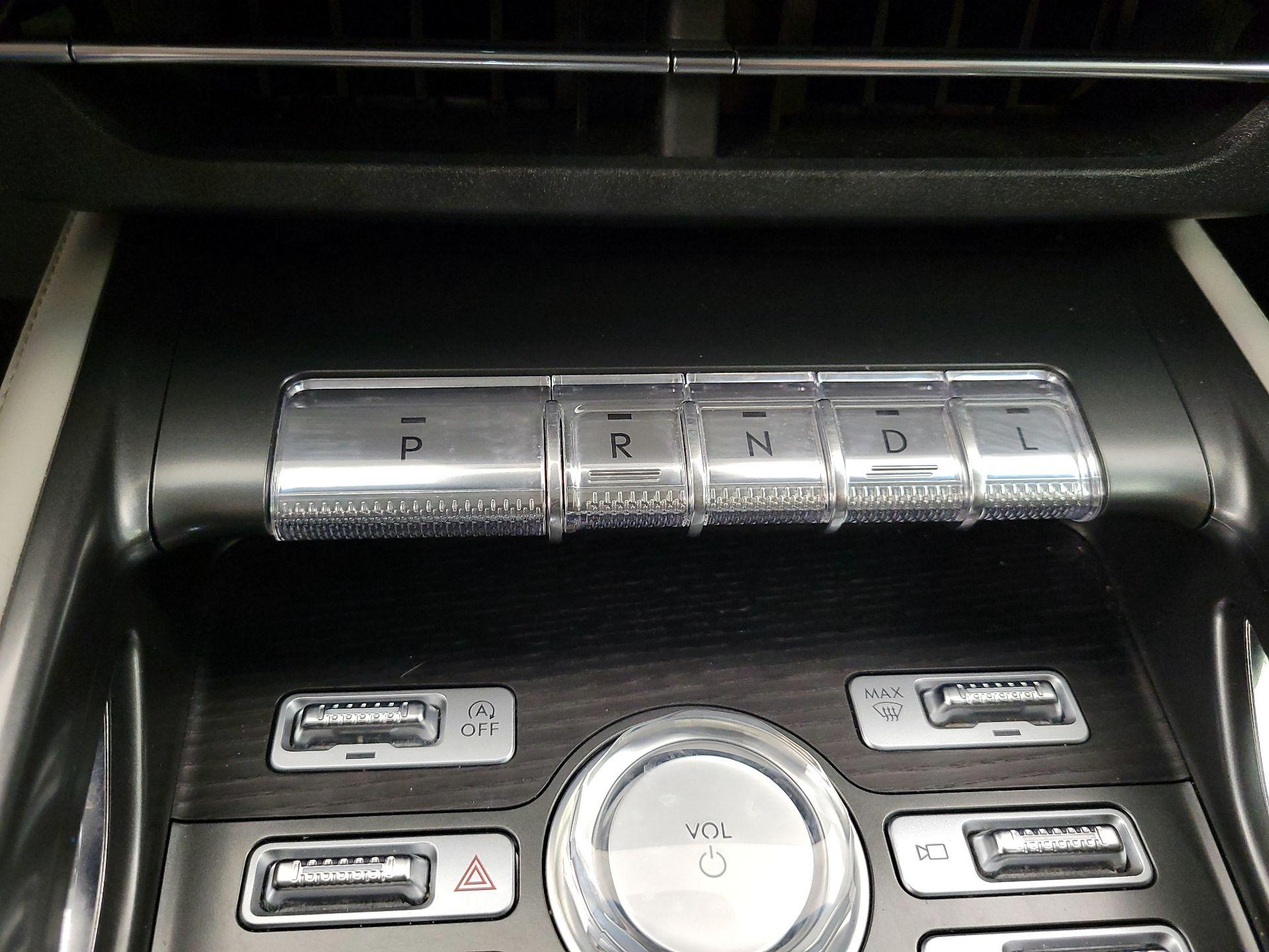 Thumbnail: 2024 Lincoln Nautilus - 18