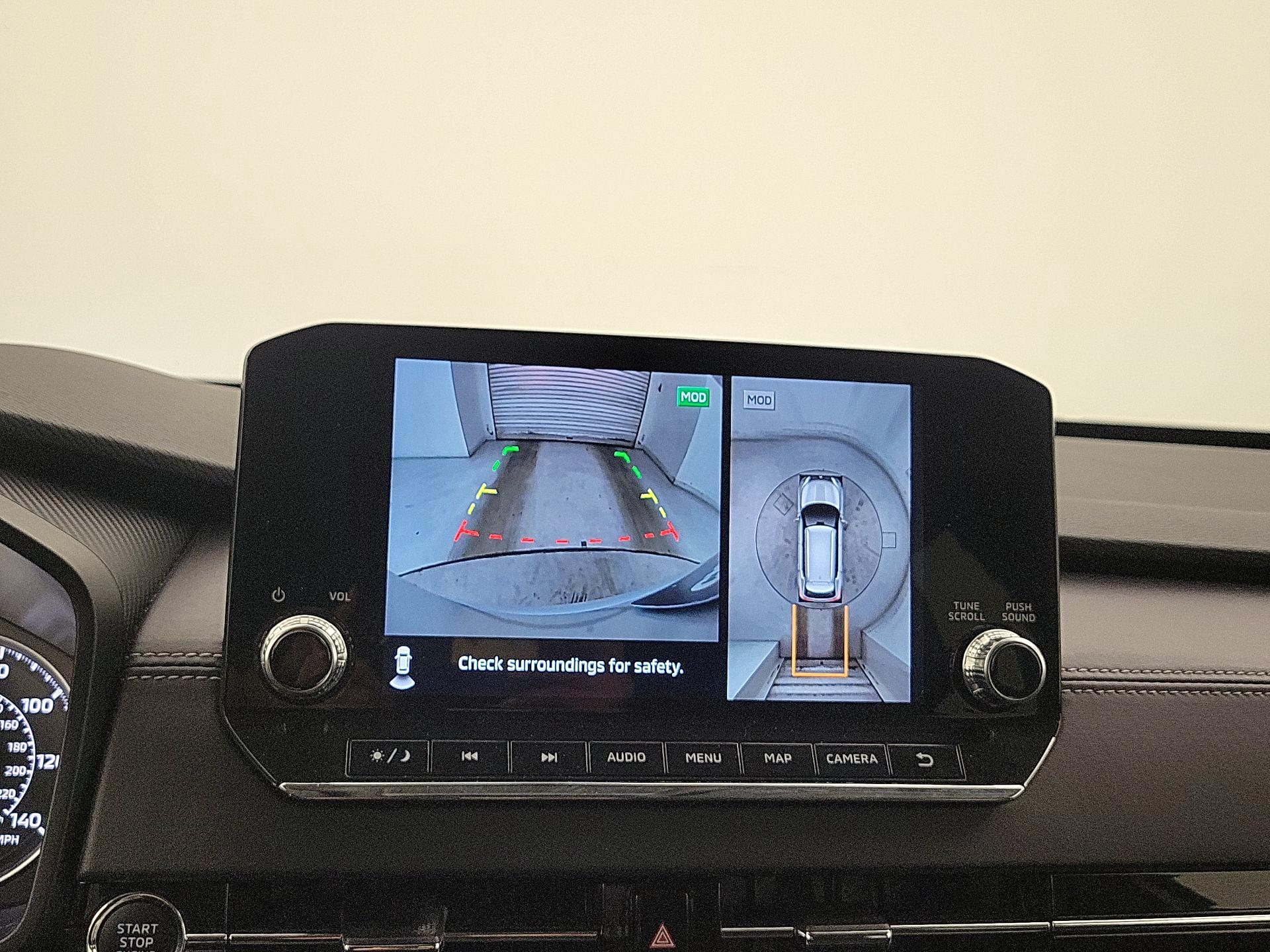 Thumbnail: 2024 Mitsubishi Outlander - 15