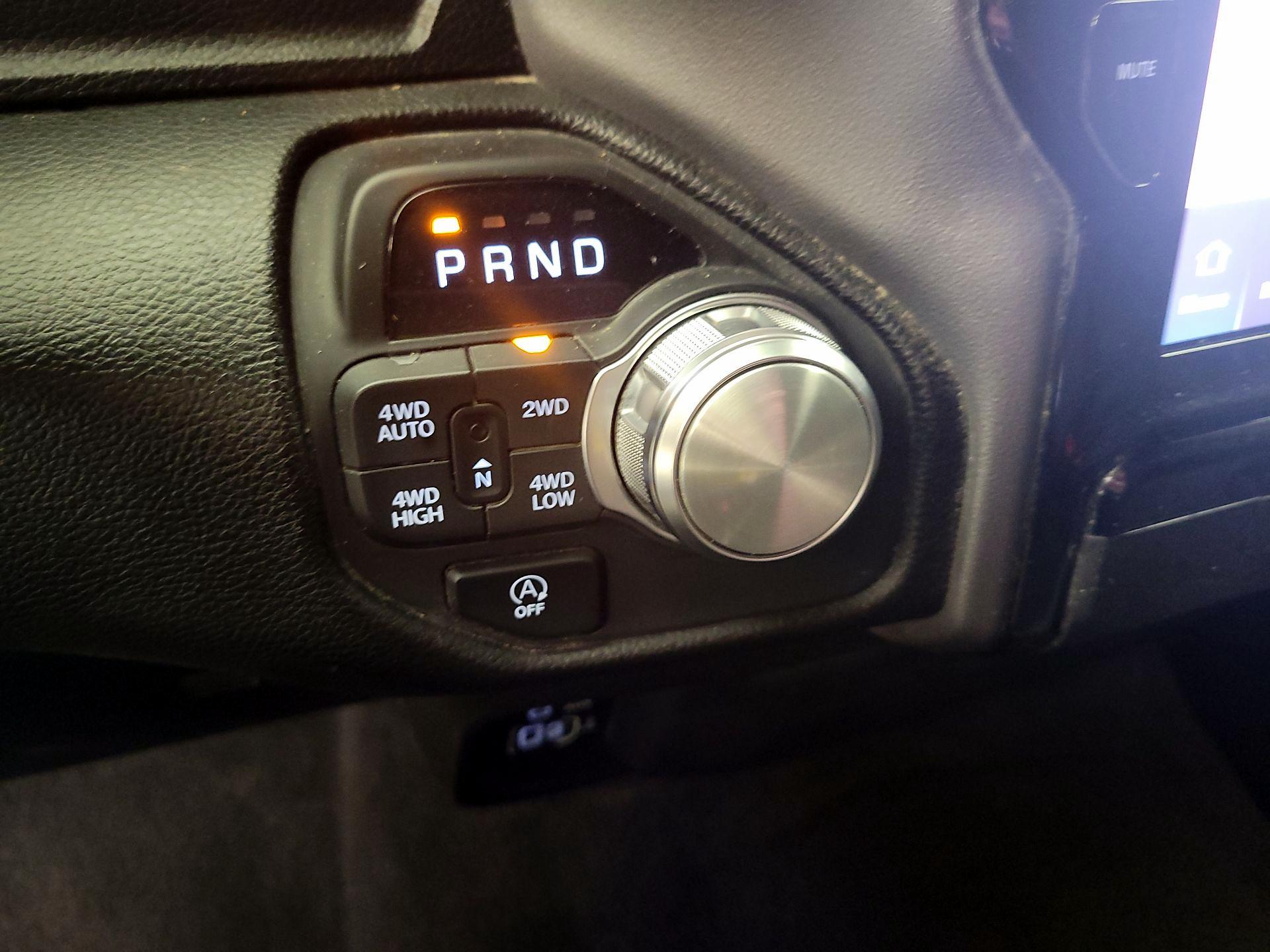 Thumbnail: 2025 RAM 1500 - 15