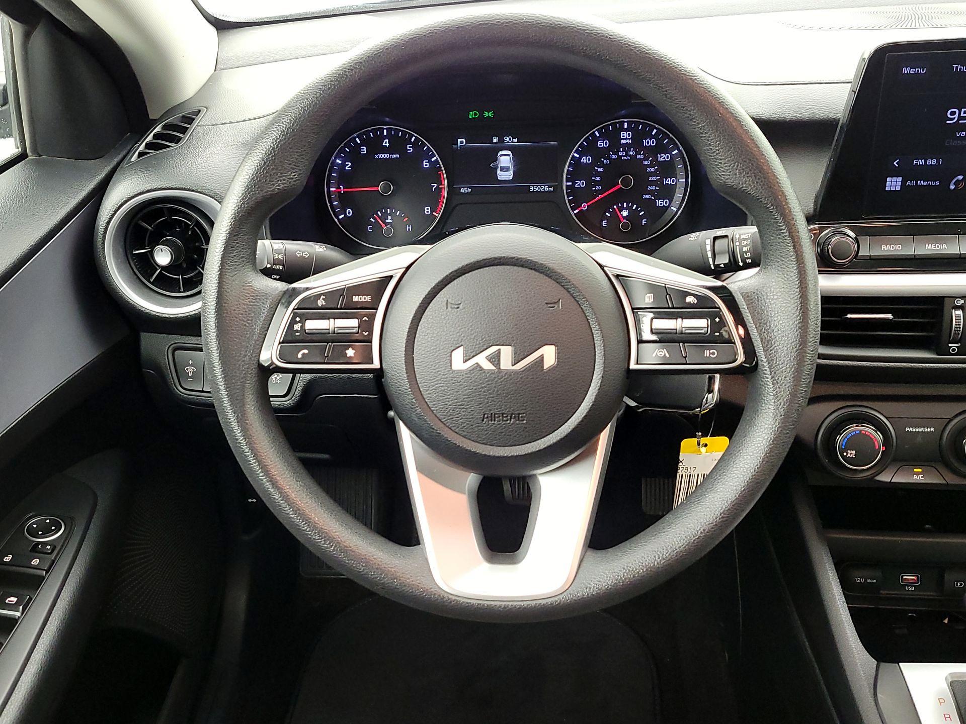 Thumbnail: 2024 Kia Forte - 10