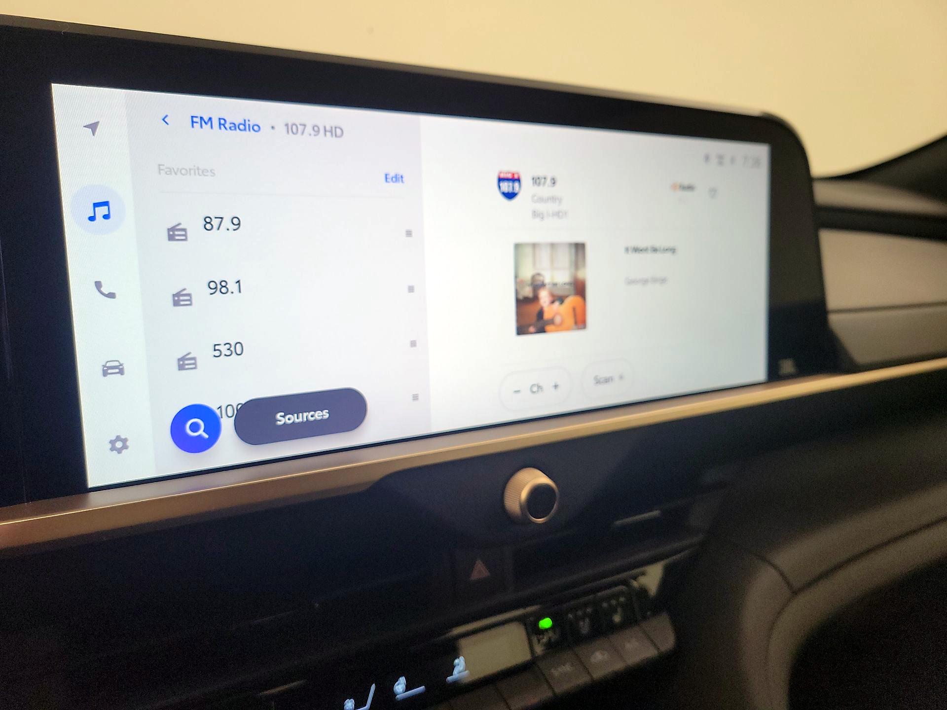 Thumbnail: 2023 Toyota Crown - 13