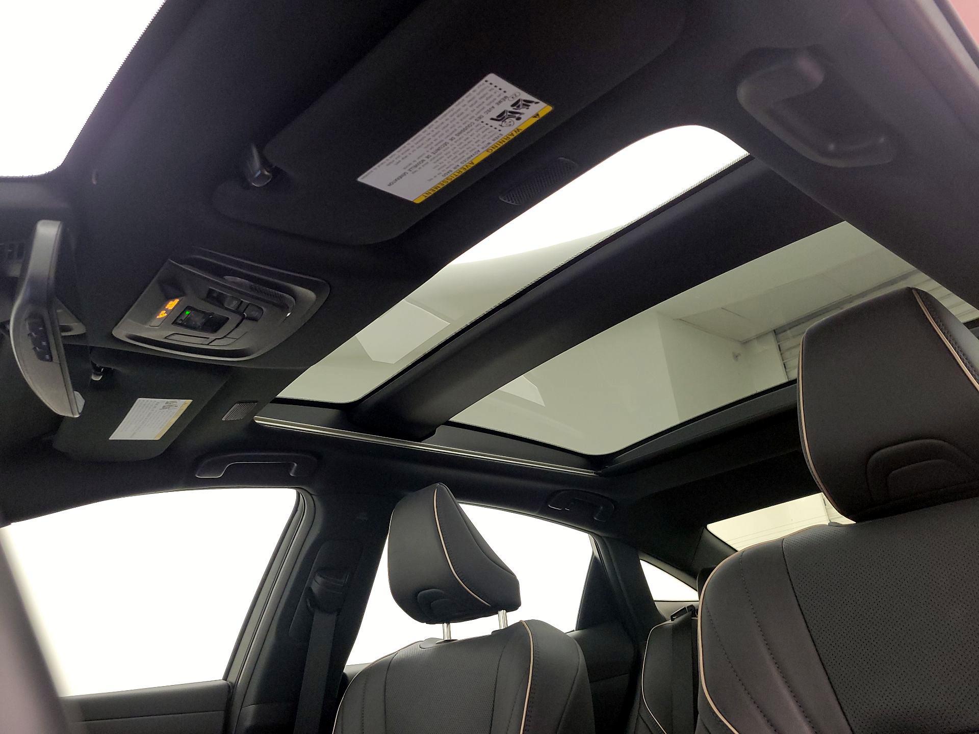 Thumbnail: 2023 Toyota Crown - 17