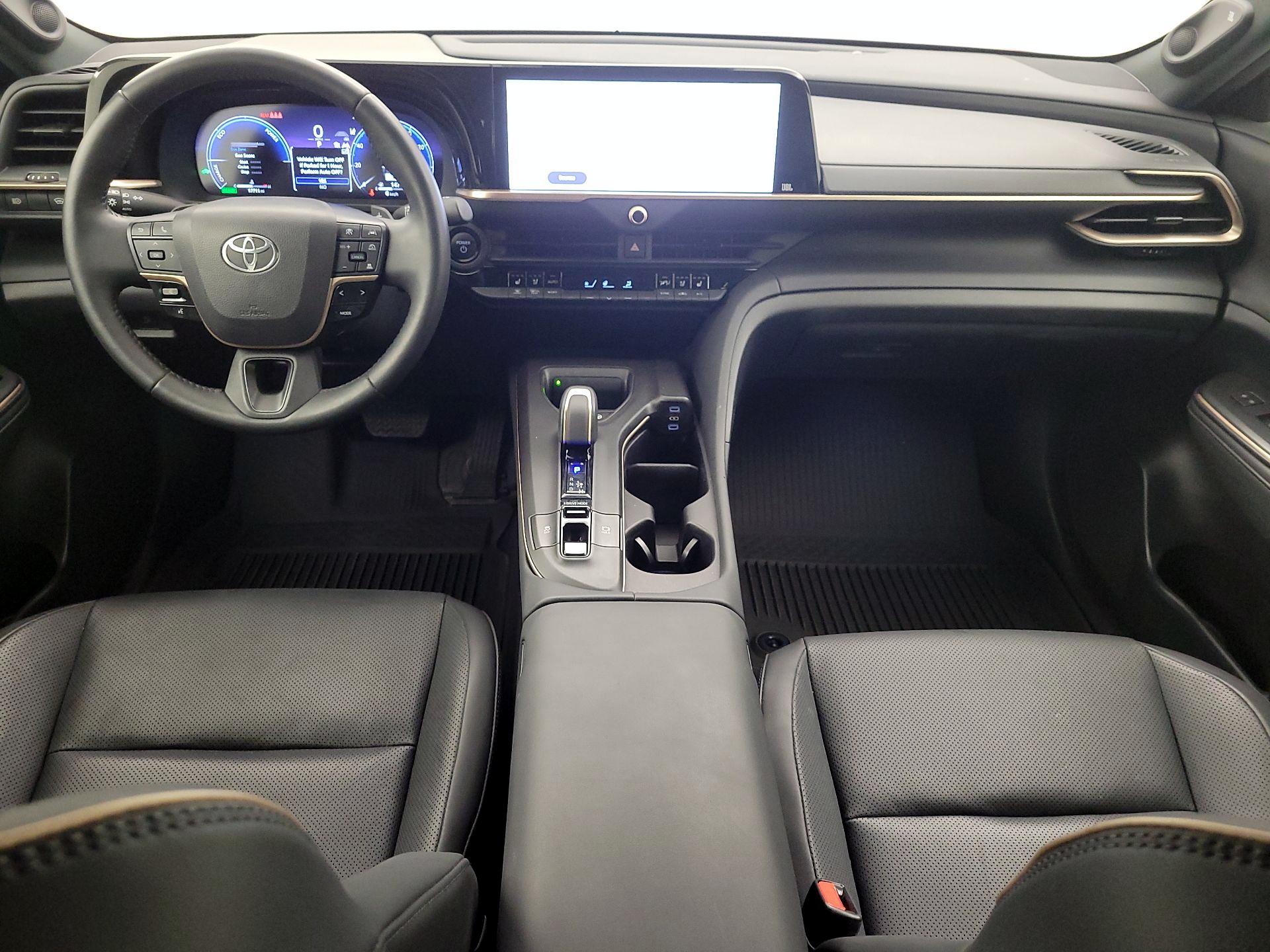 Thumbnail: 2023 Toyota Crown - 8