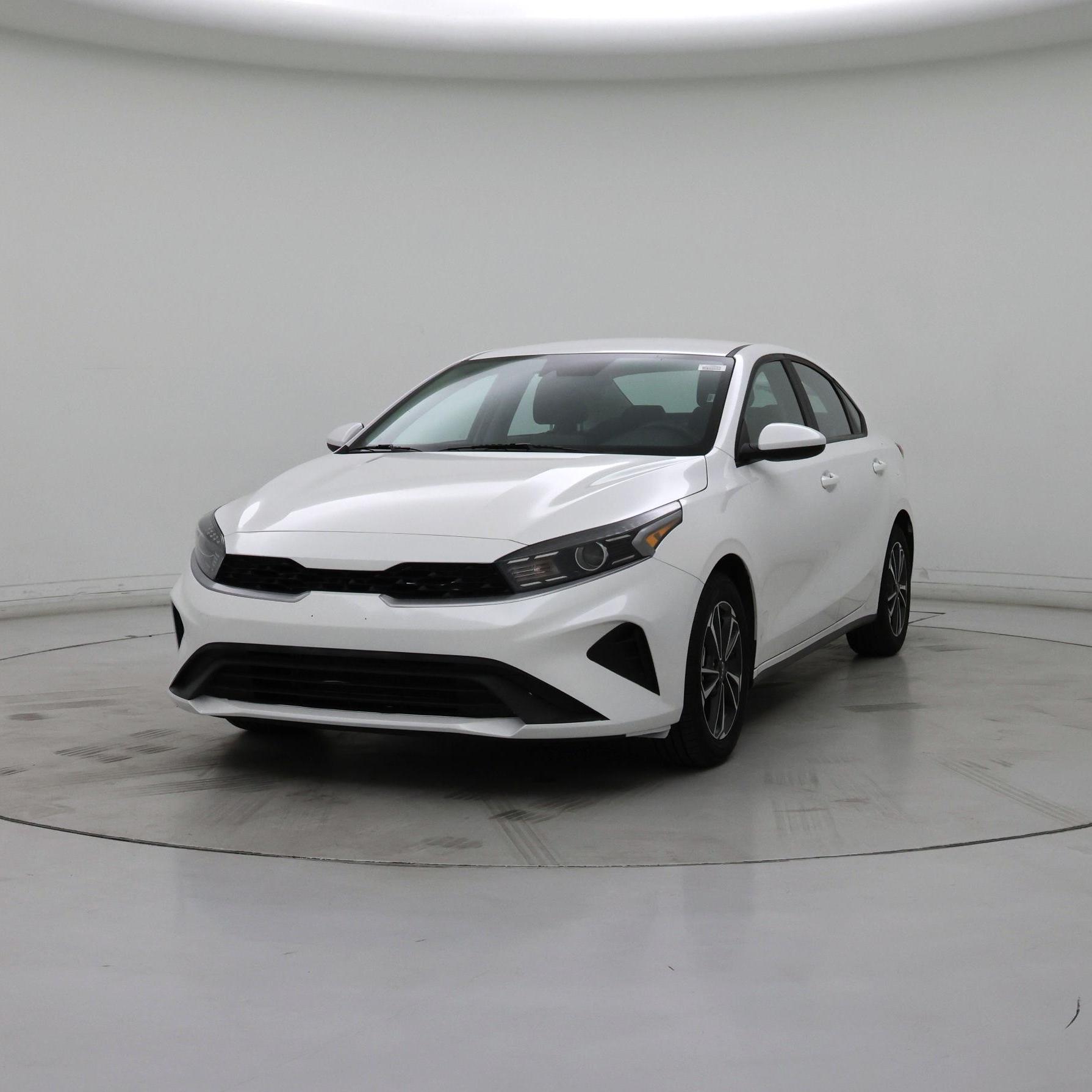 Thumbnail: 2024 Kia Forte - 4