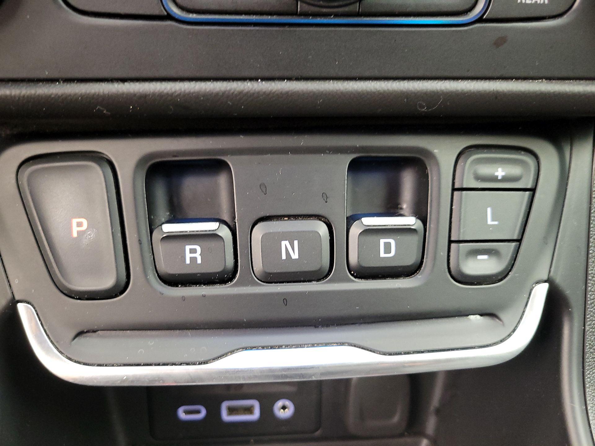 Thumbnail: 2020 GMC Terrain - 17