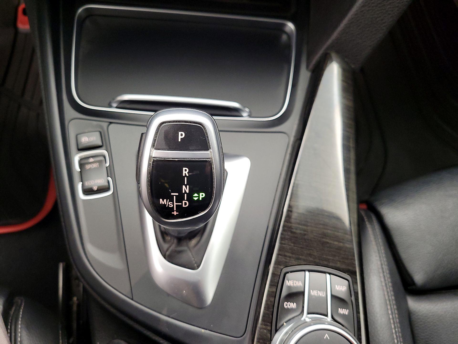 Thumbnail: 2017 BMW 3 Series - 17