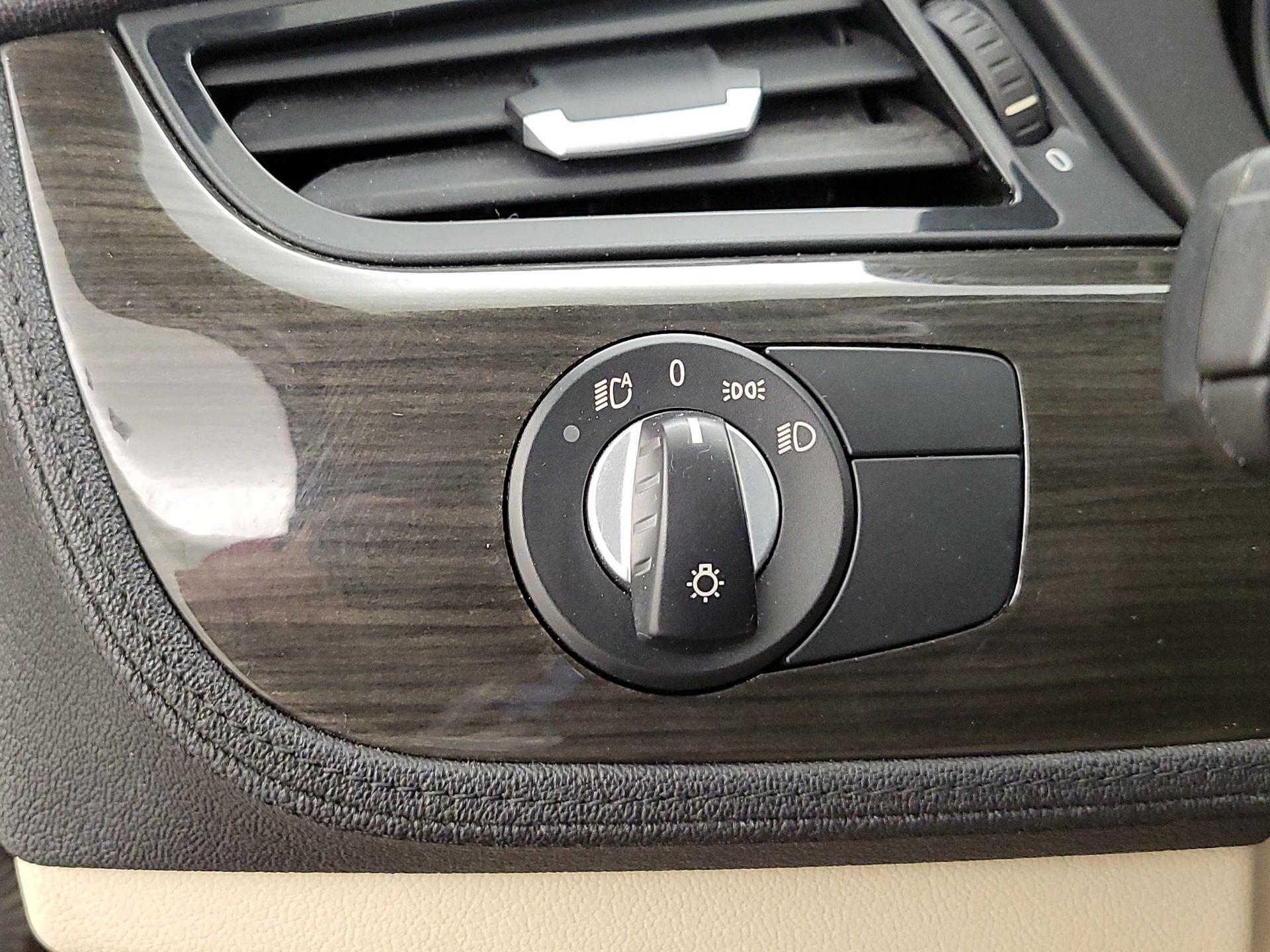 Thumbnail: 2016 BMW Z4 - 13