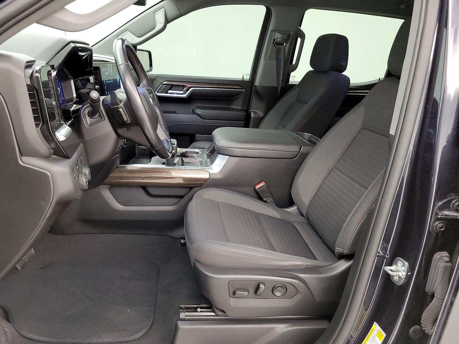 Thumbnail: 2023 Chevrolet Silverado 1500 - 11