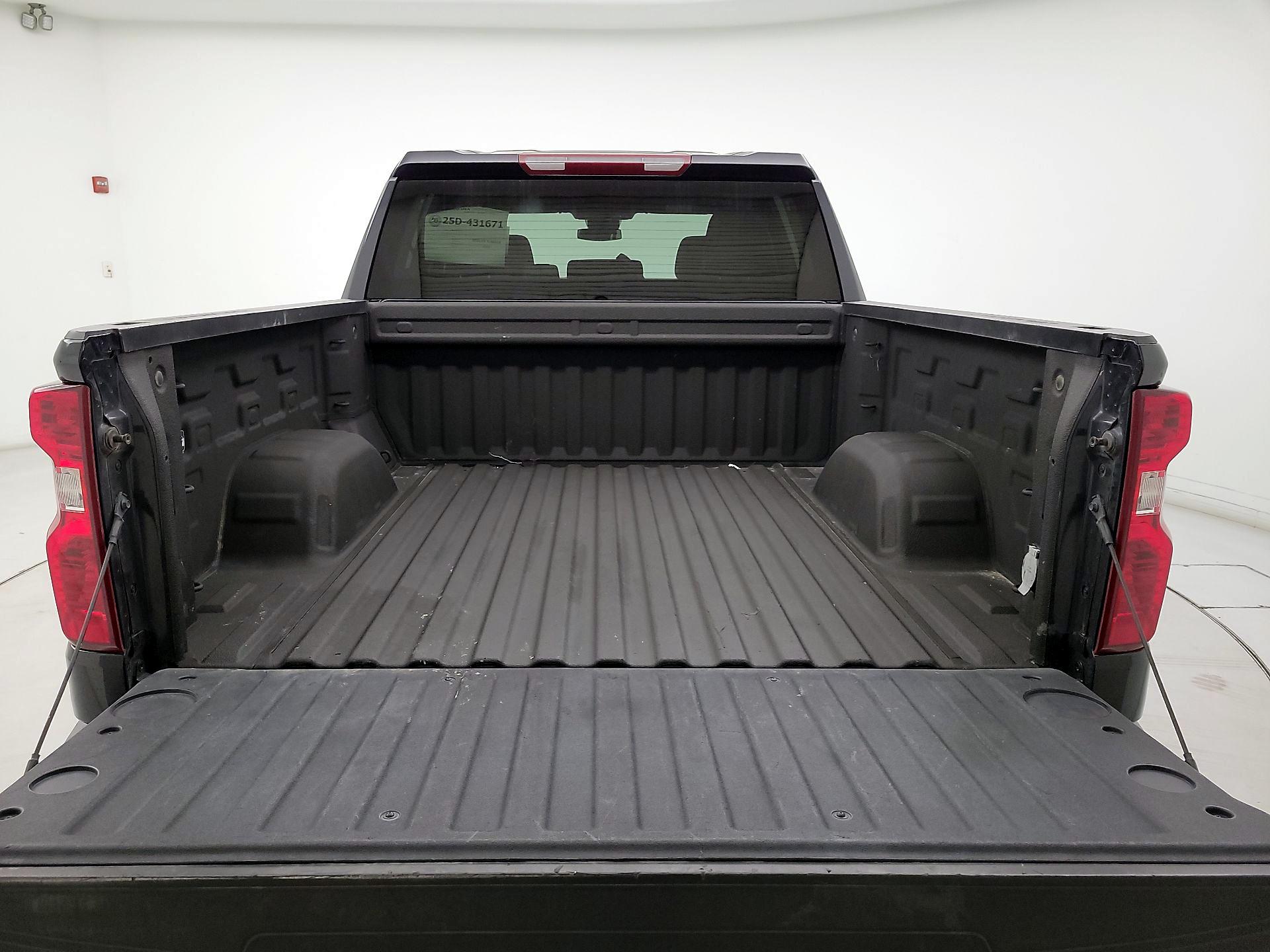 Thumbnail: 2023 Chevrolet Silverado 1500 - 20