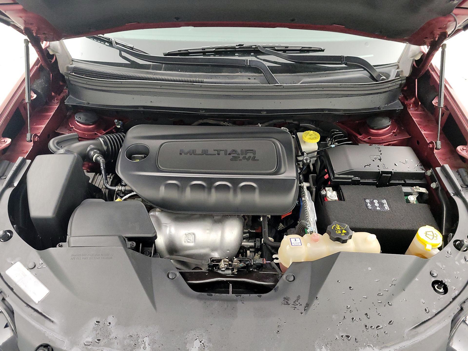 Thumbnail: 2019 Jeep Cherokee - 17