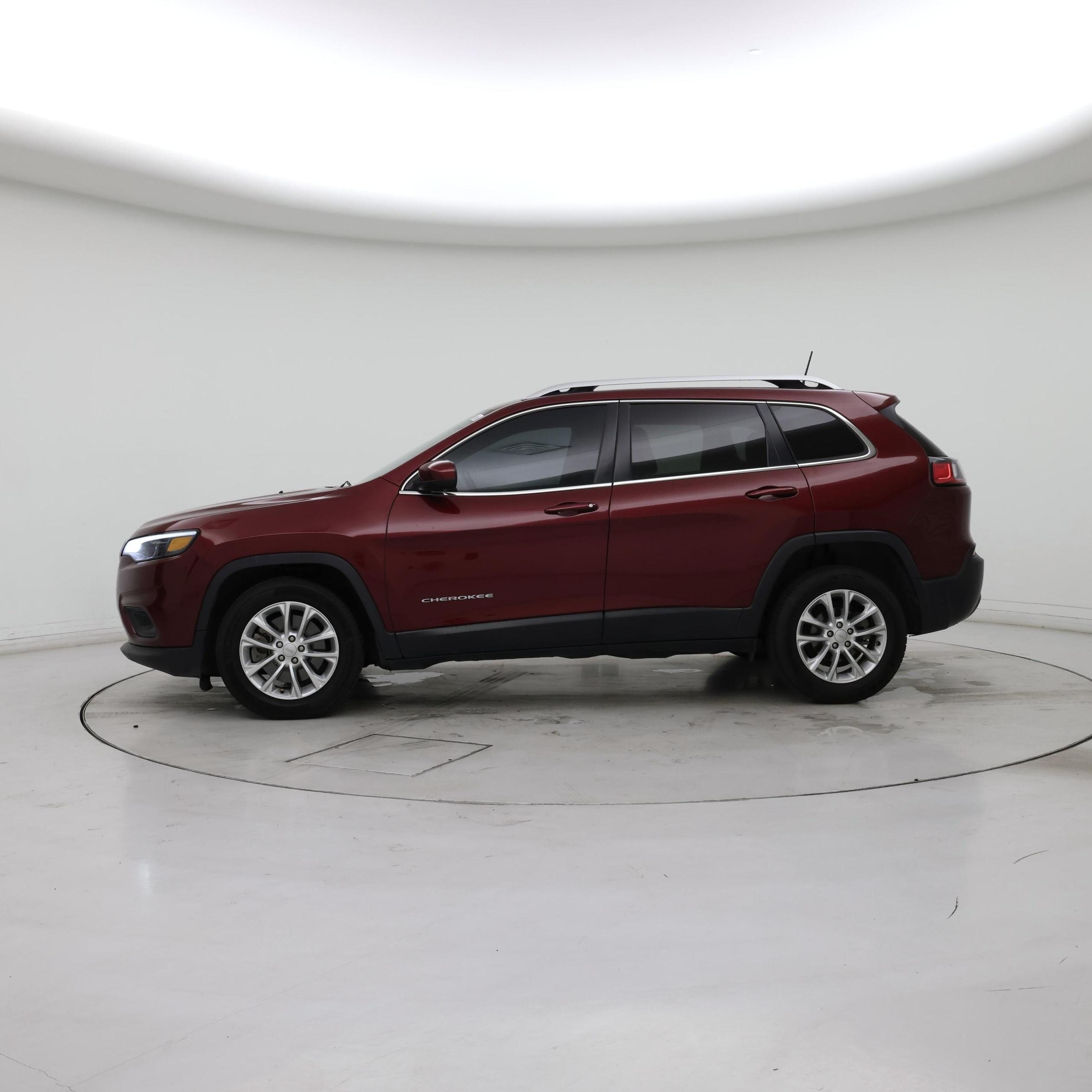 Thumbnail: 2019 Jeep Cherokee - 3