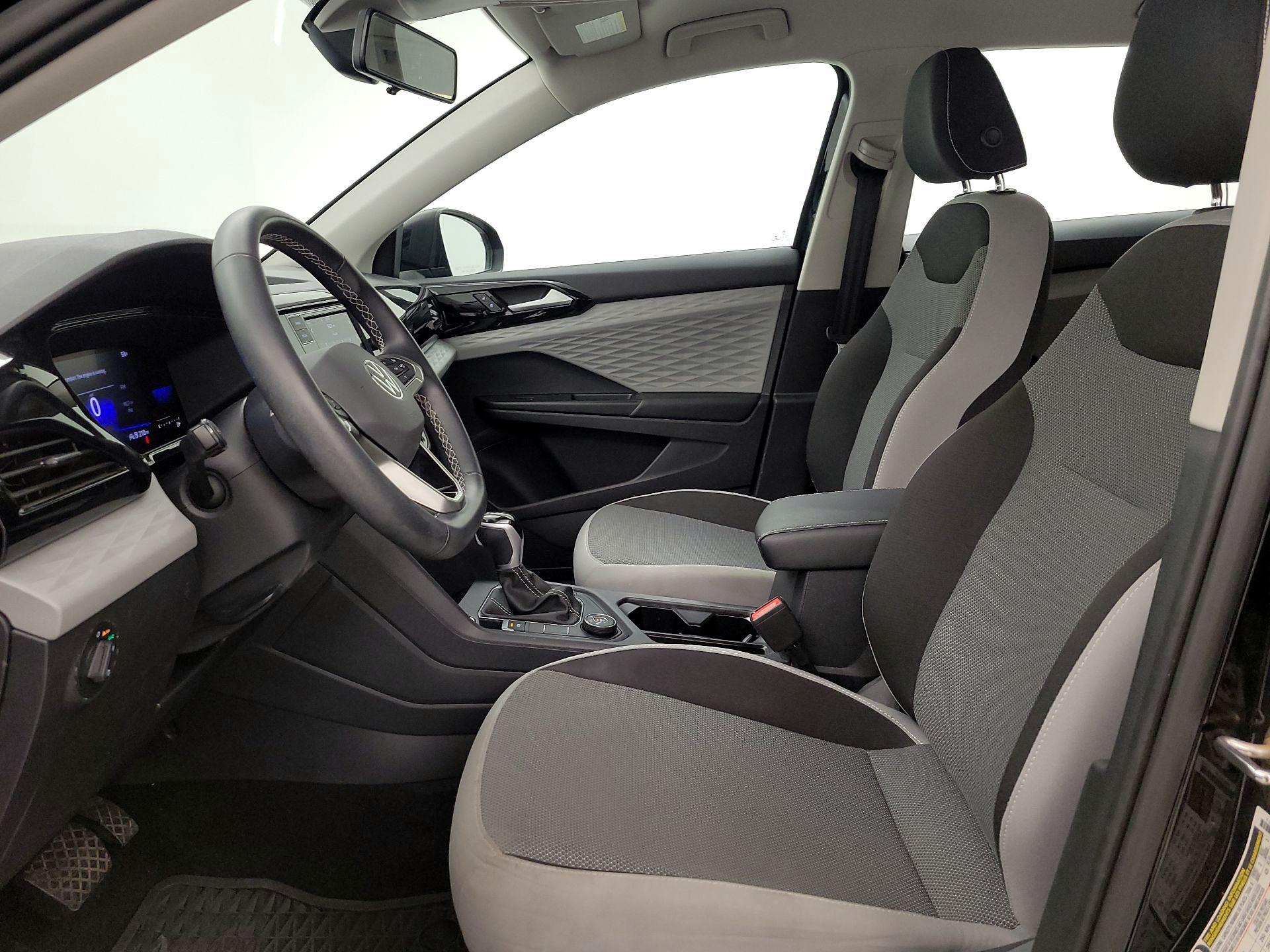 Thumbnail: 2022 Volkswagen Taos - 11