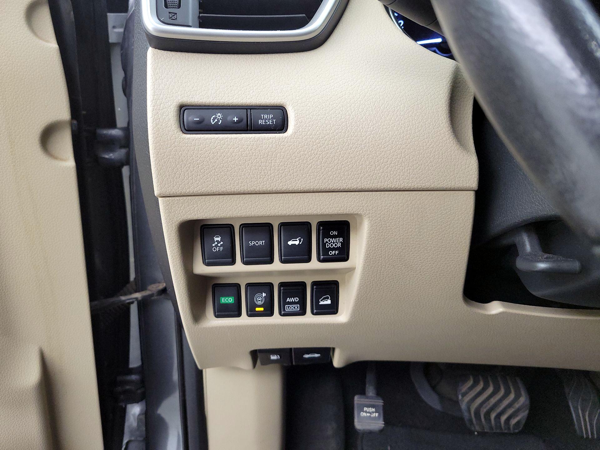 Thumbnail: 2016 Nissan Rogue - 13