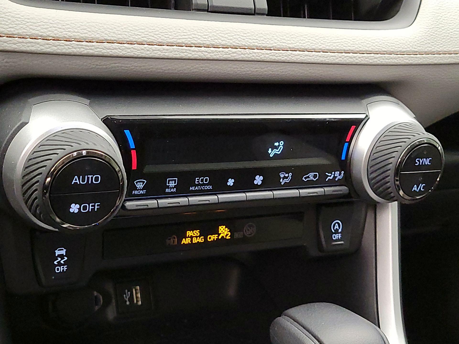 Thumbnail: 2025 Toyota RAV4 - 16