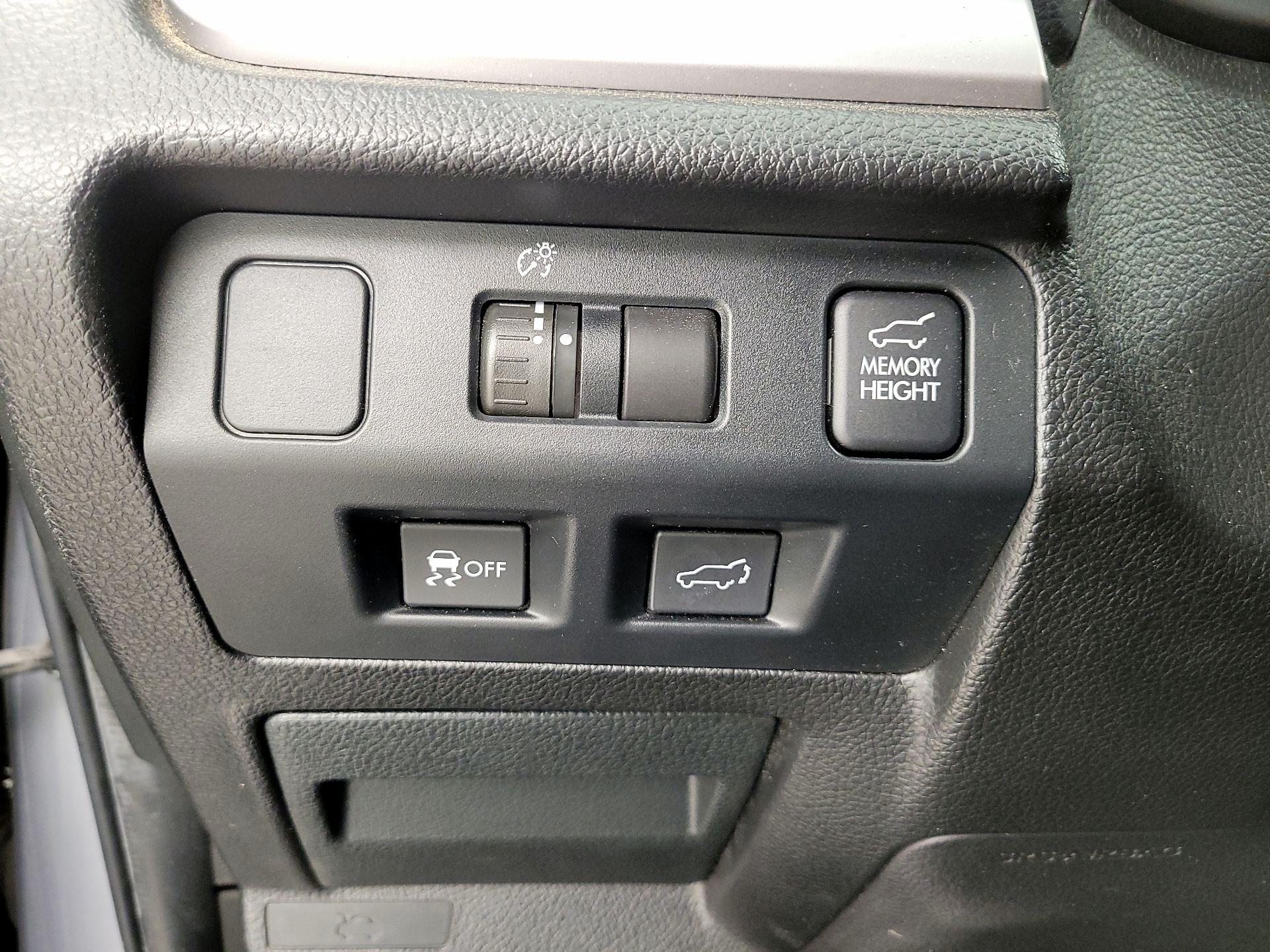 Thumbnail: 2015 Subaru Forester - 13