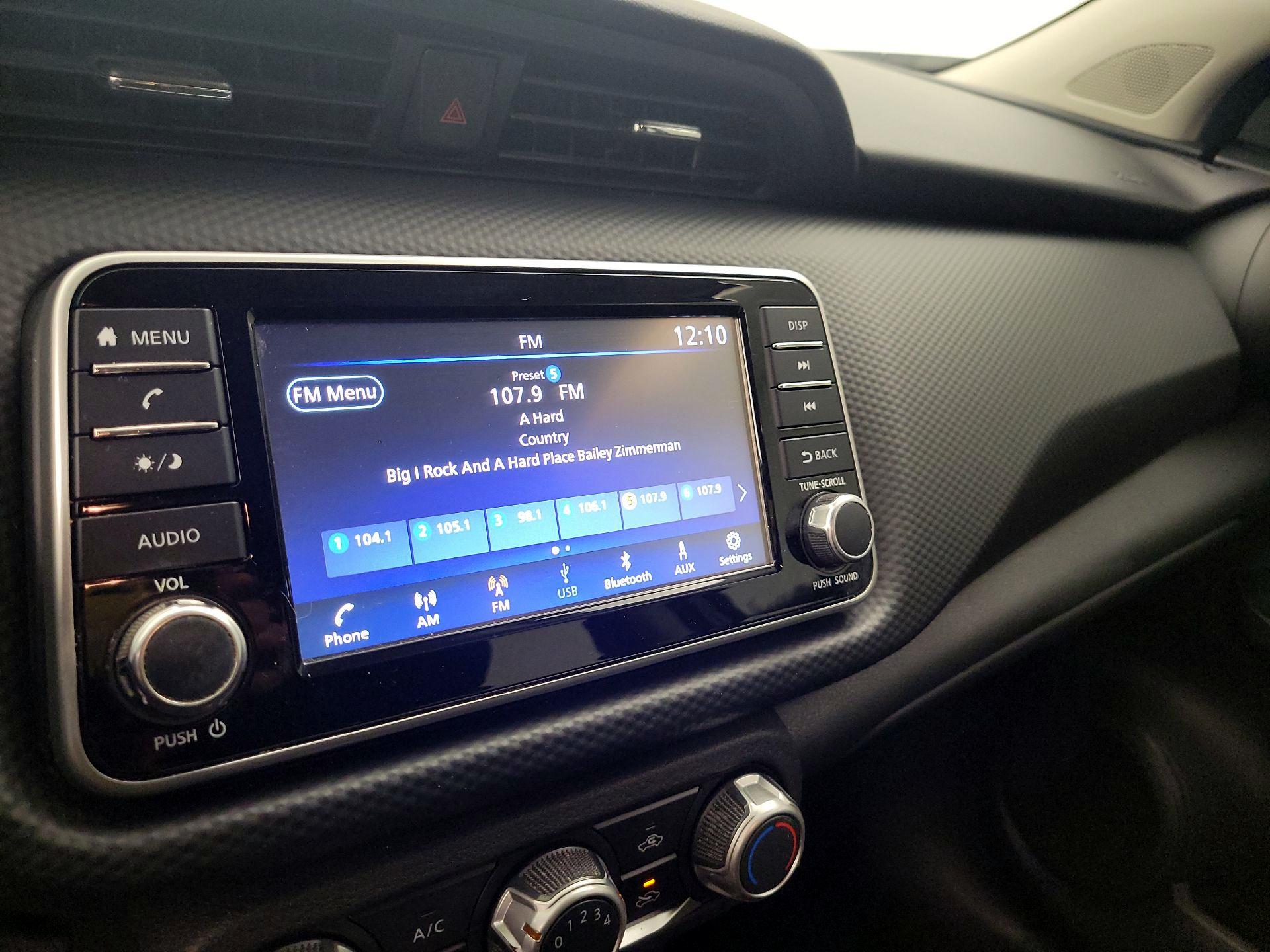 Thumbnail: 2022 Nissan Kicks - 15