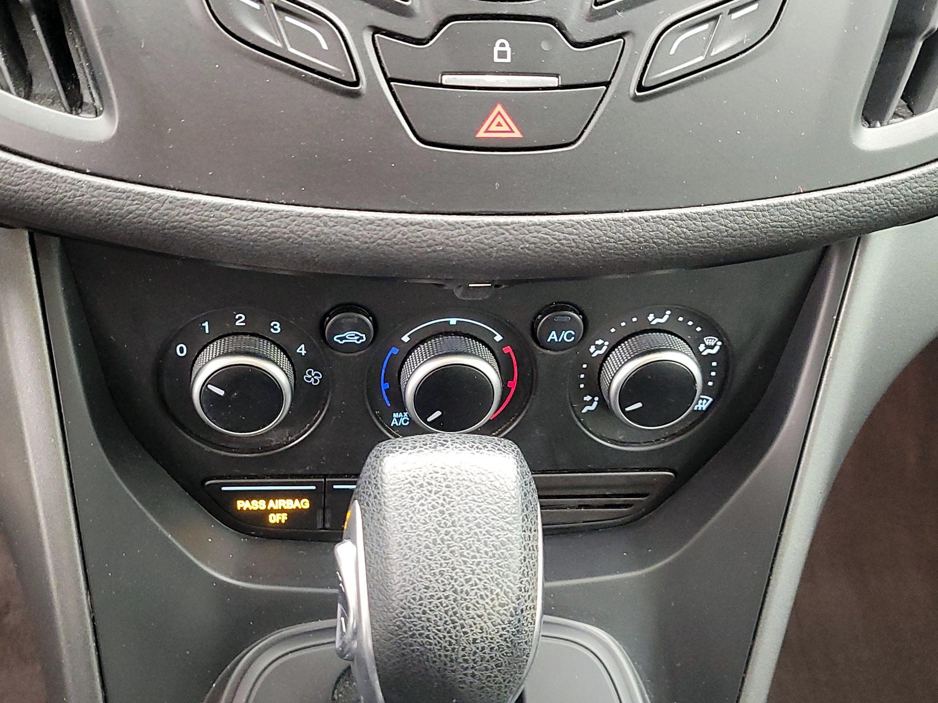 Thumbnail: 2016 Ford Escape - 16