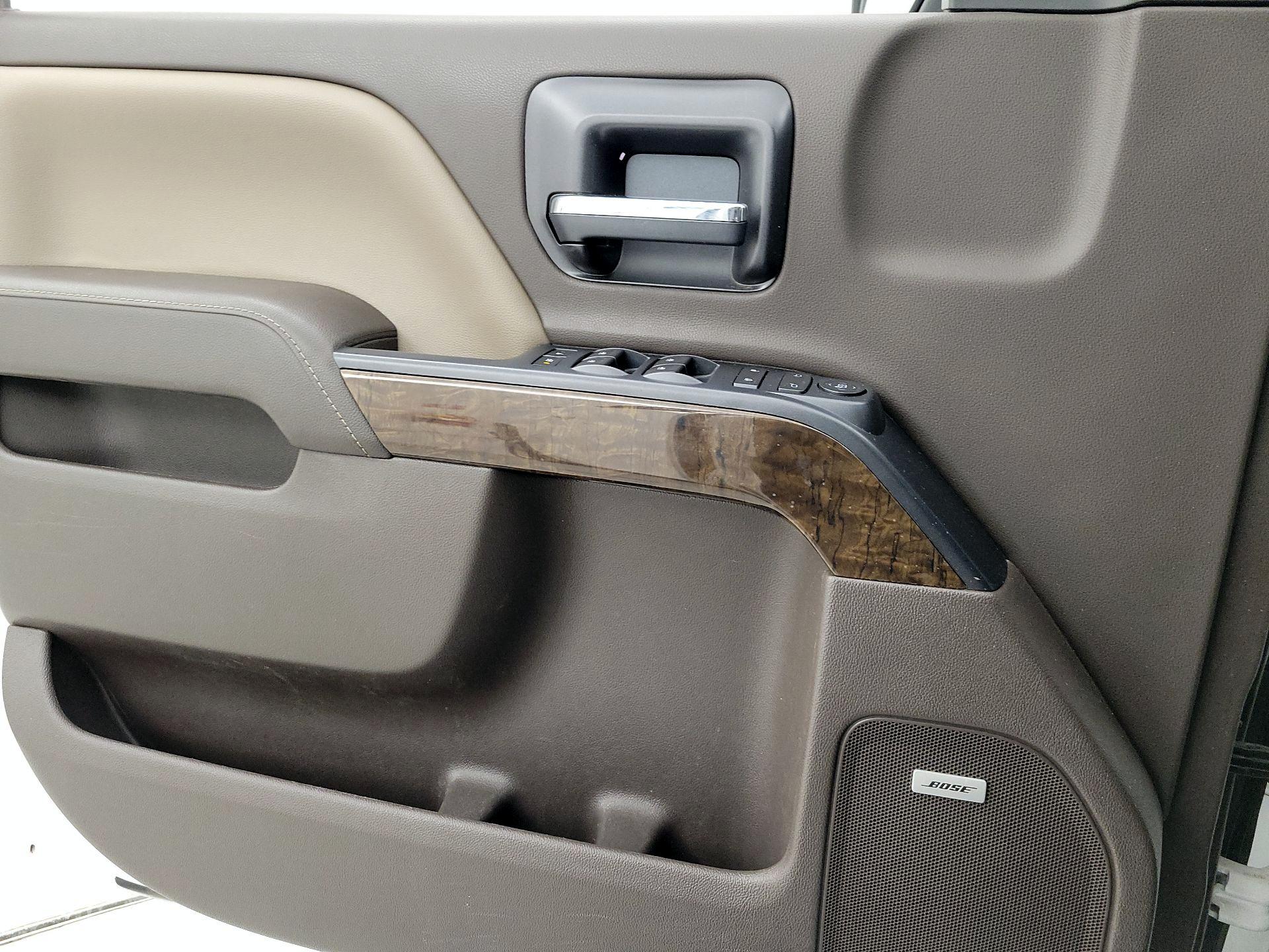 Thumbnail: 2017 Chevrolet Silverado 1500 - 12