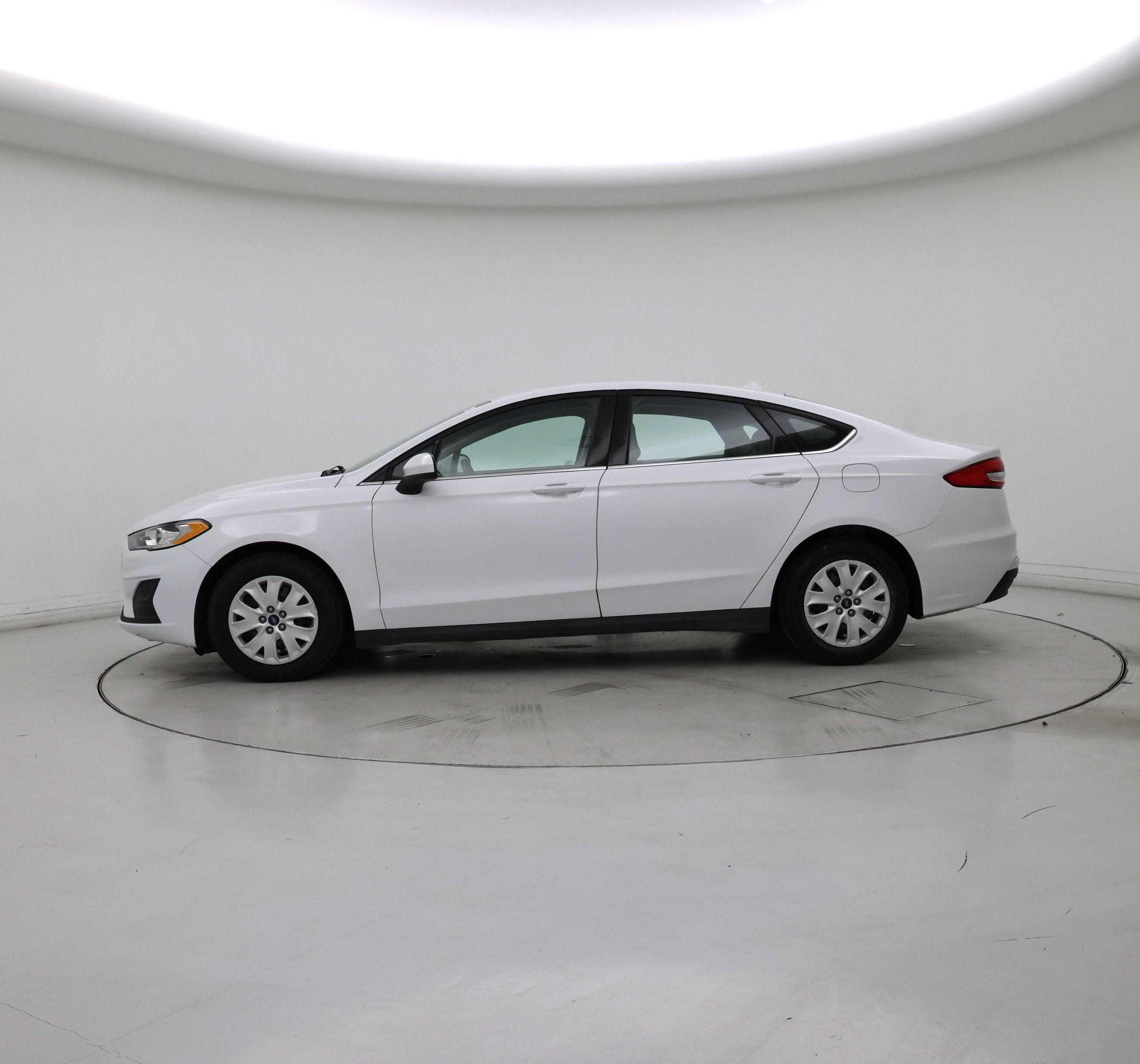 Thumbnail: 2020 Ford Fusion - 3