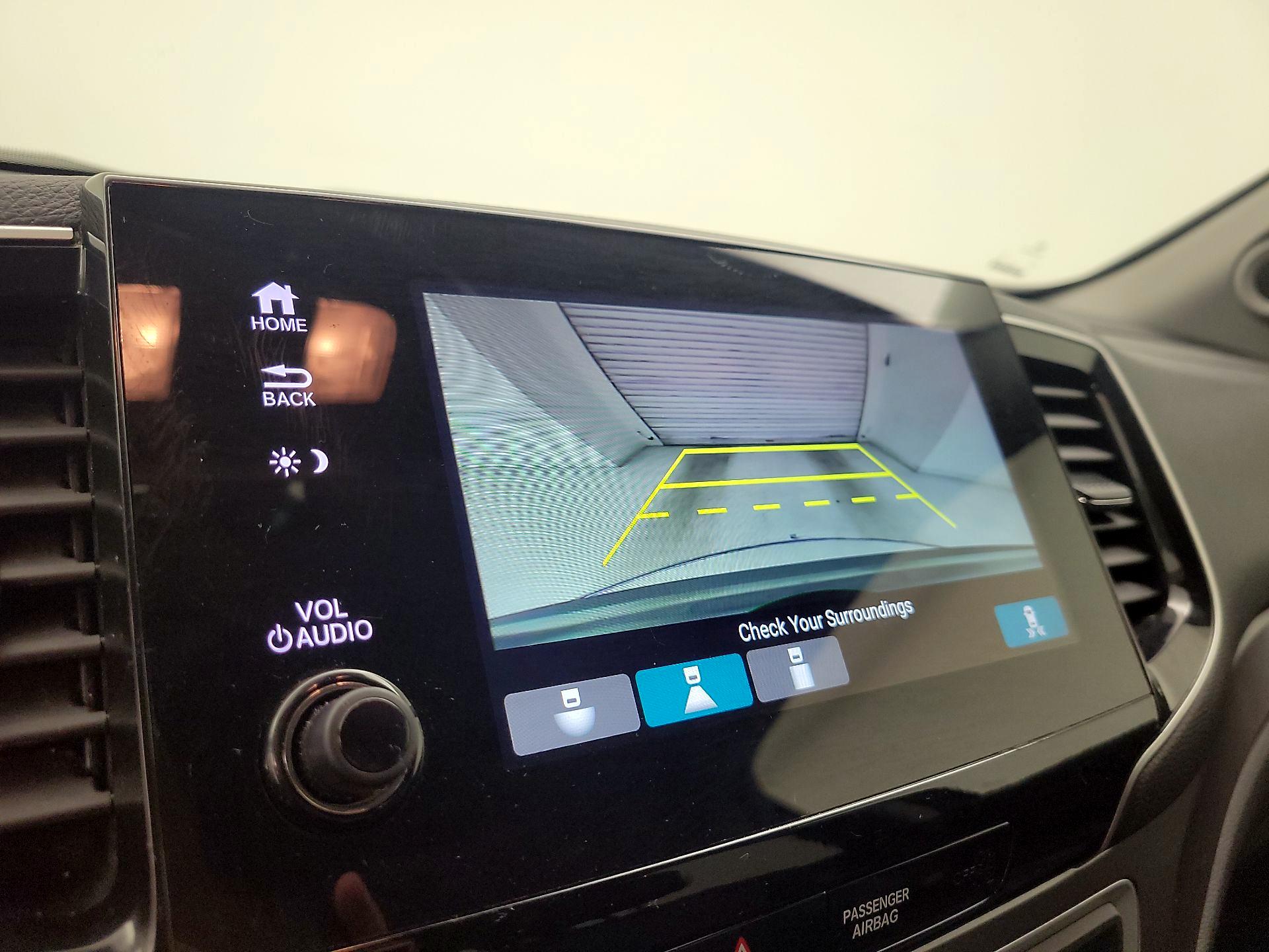 Thumbnail: 2019 Honda Pilot - 14