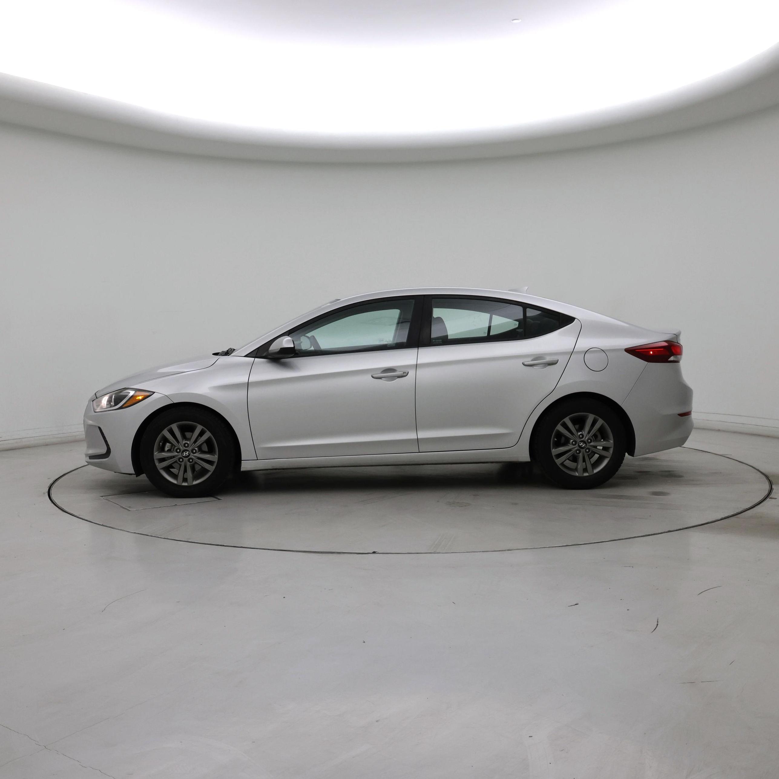 Thumbnail: 2018 Hyundai Elantra - 3