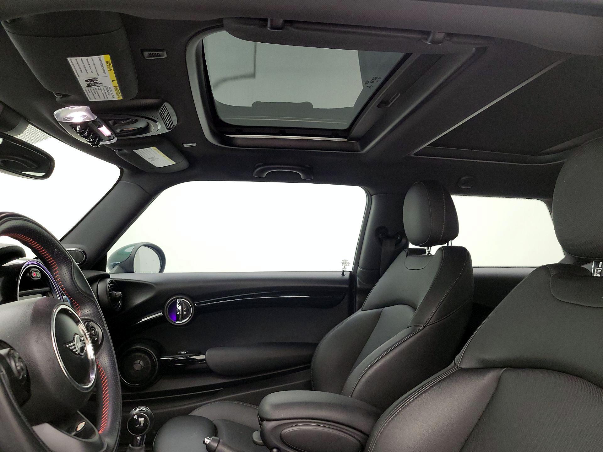 Thumbnail: 2019 MINI Cooper Hardtop - 19