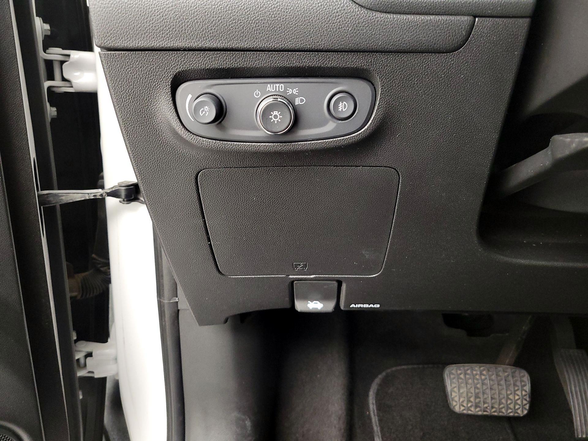 Thumbnail: 2022 Buick Encore GX - 13