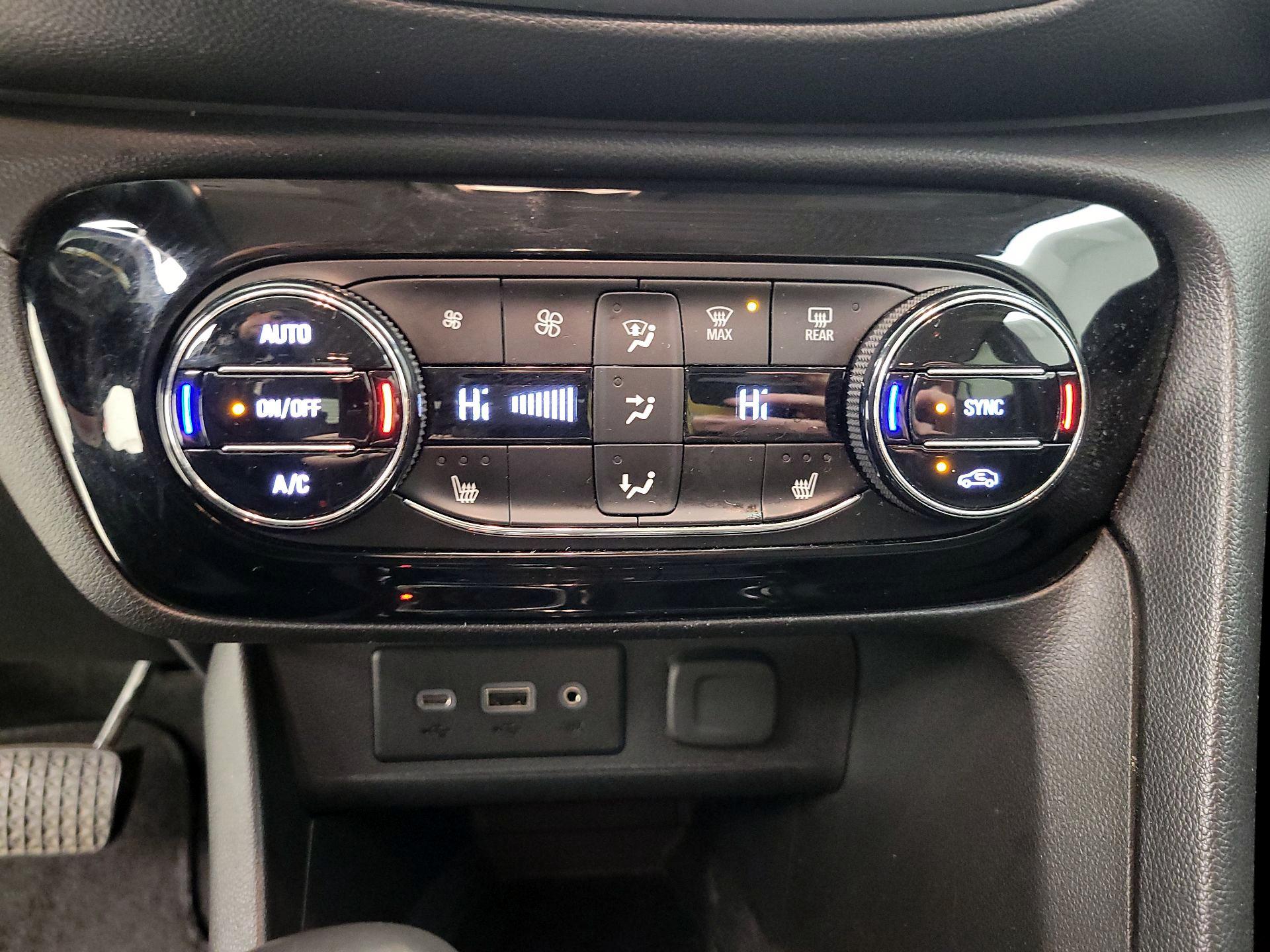 Thumbnail: 2022 Buick Encore GX - 16