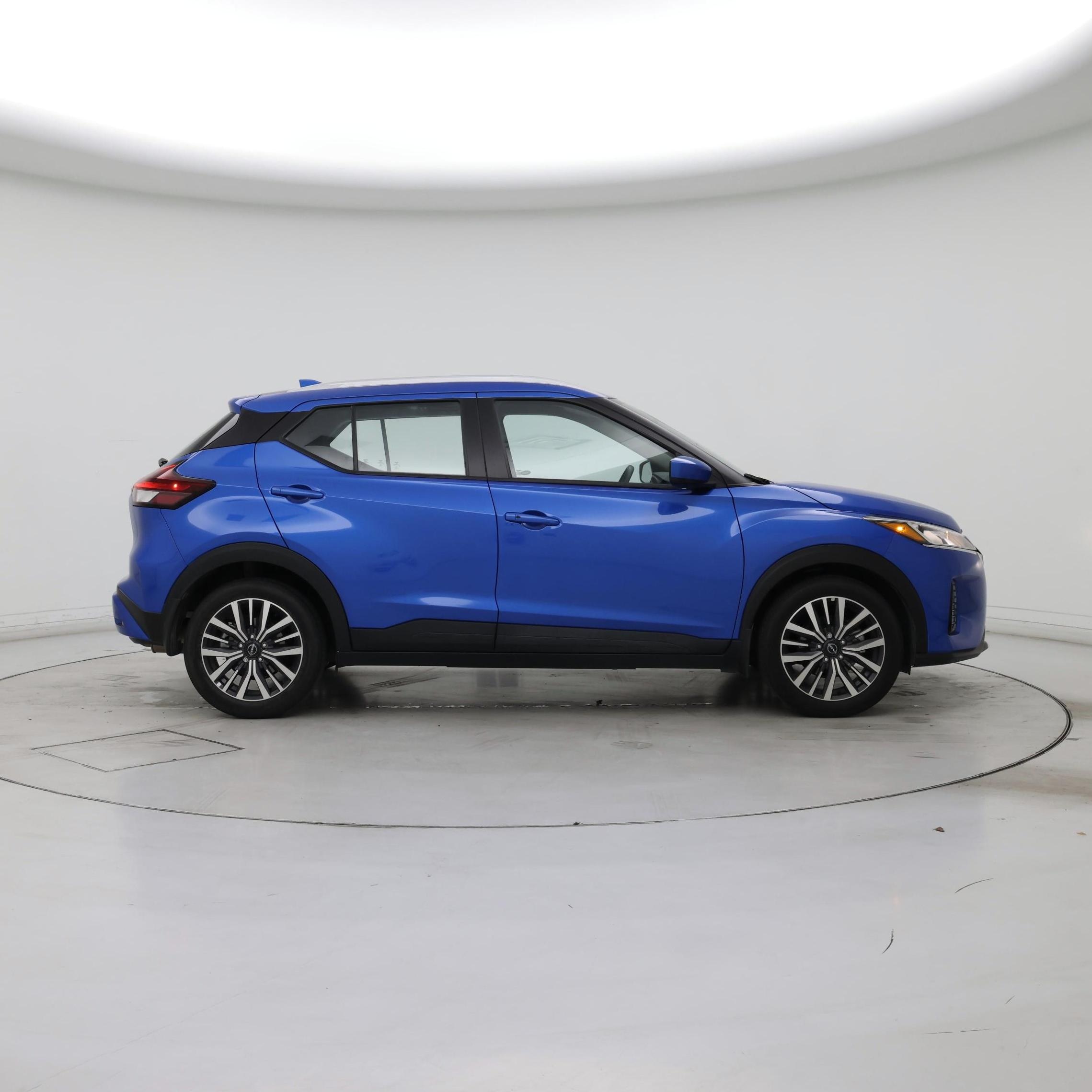 Thumbnail: 2023 Nissan Kicks - 7