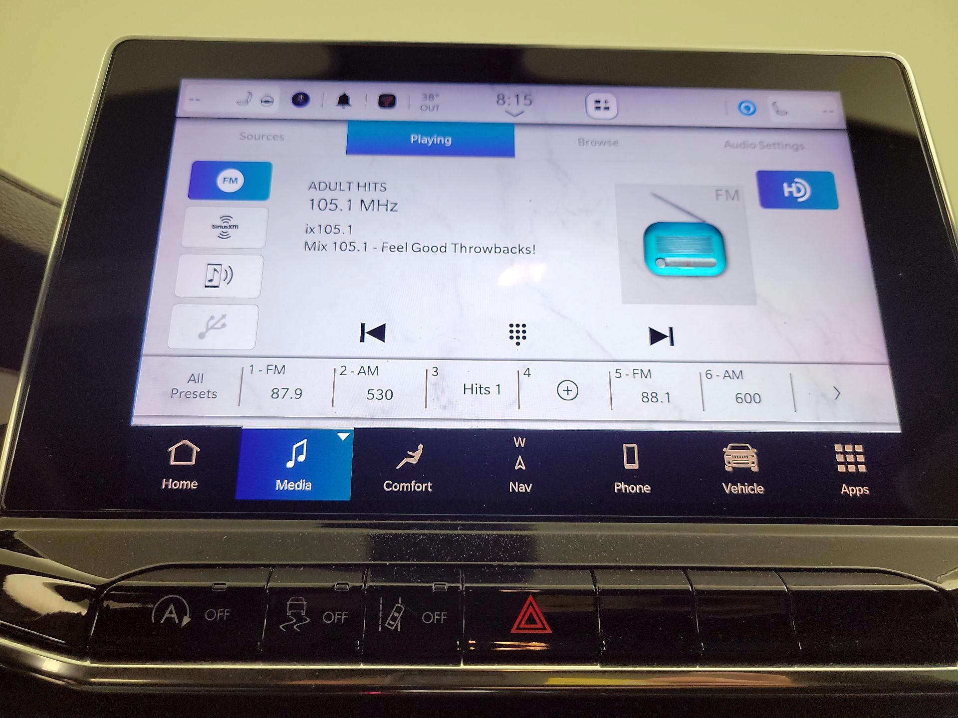 Thumbnail: 2022 Jeep Compass - 16