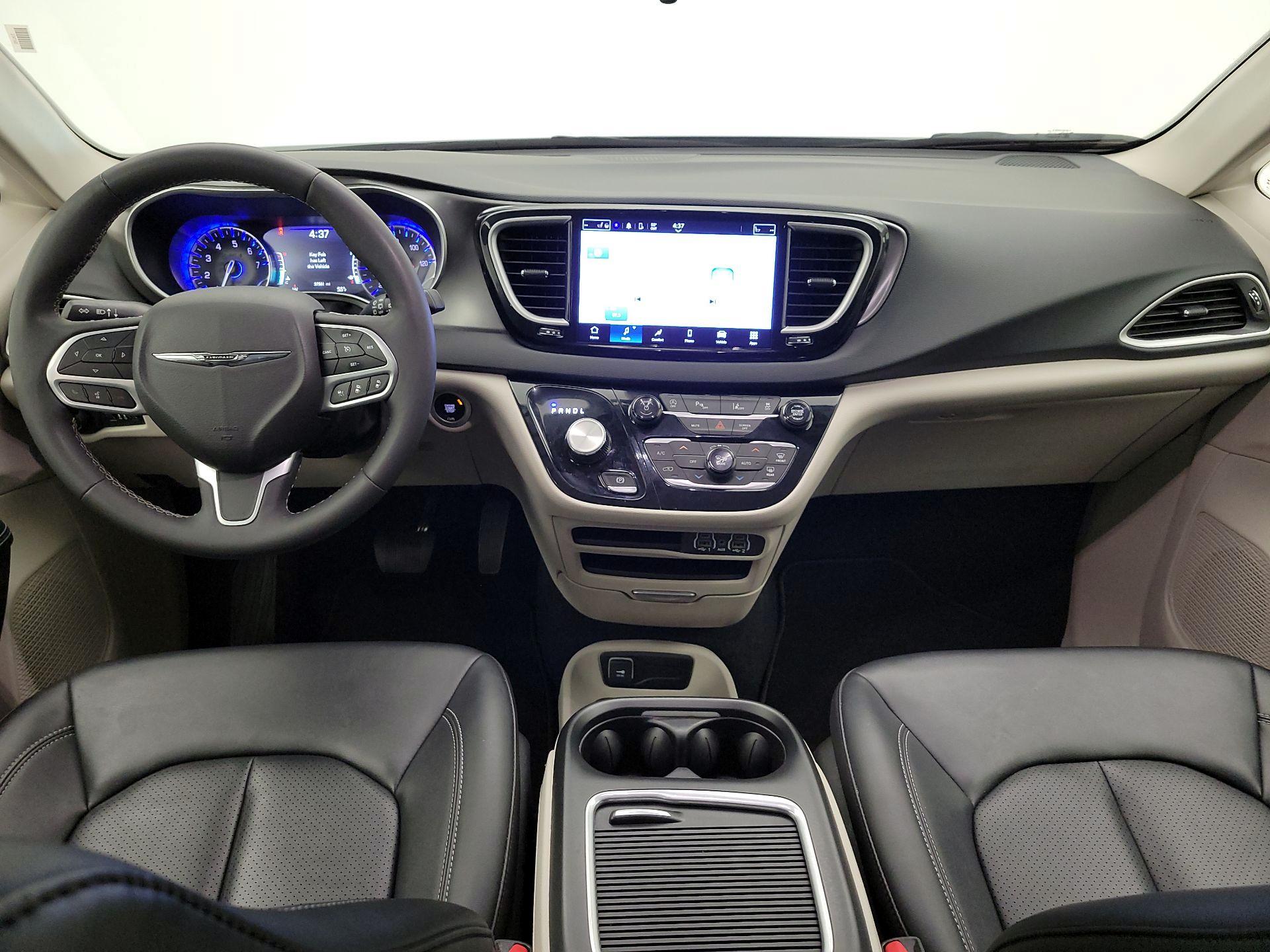 Thumbnail: 2024 Chrysler Pacifica - 9