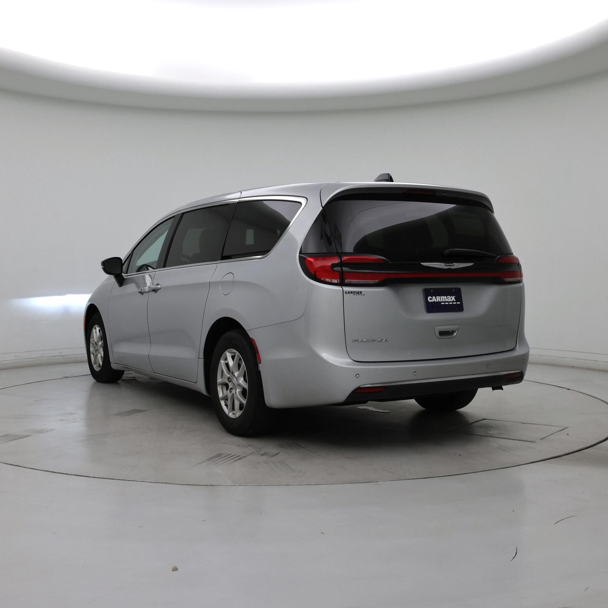 Thumbnail: 2024 Chrysler Pacifica - 2