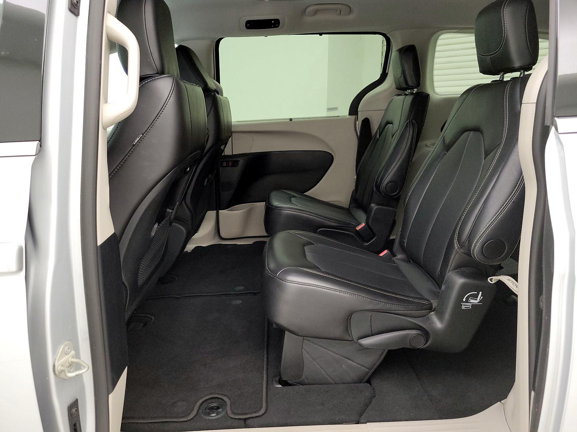 Thumbnail: 2024 Chrysler Pacifica - 19