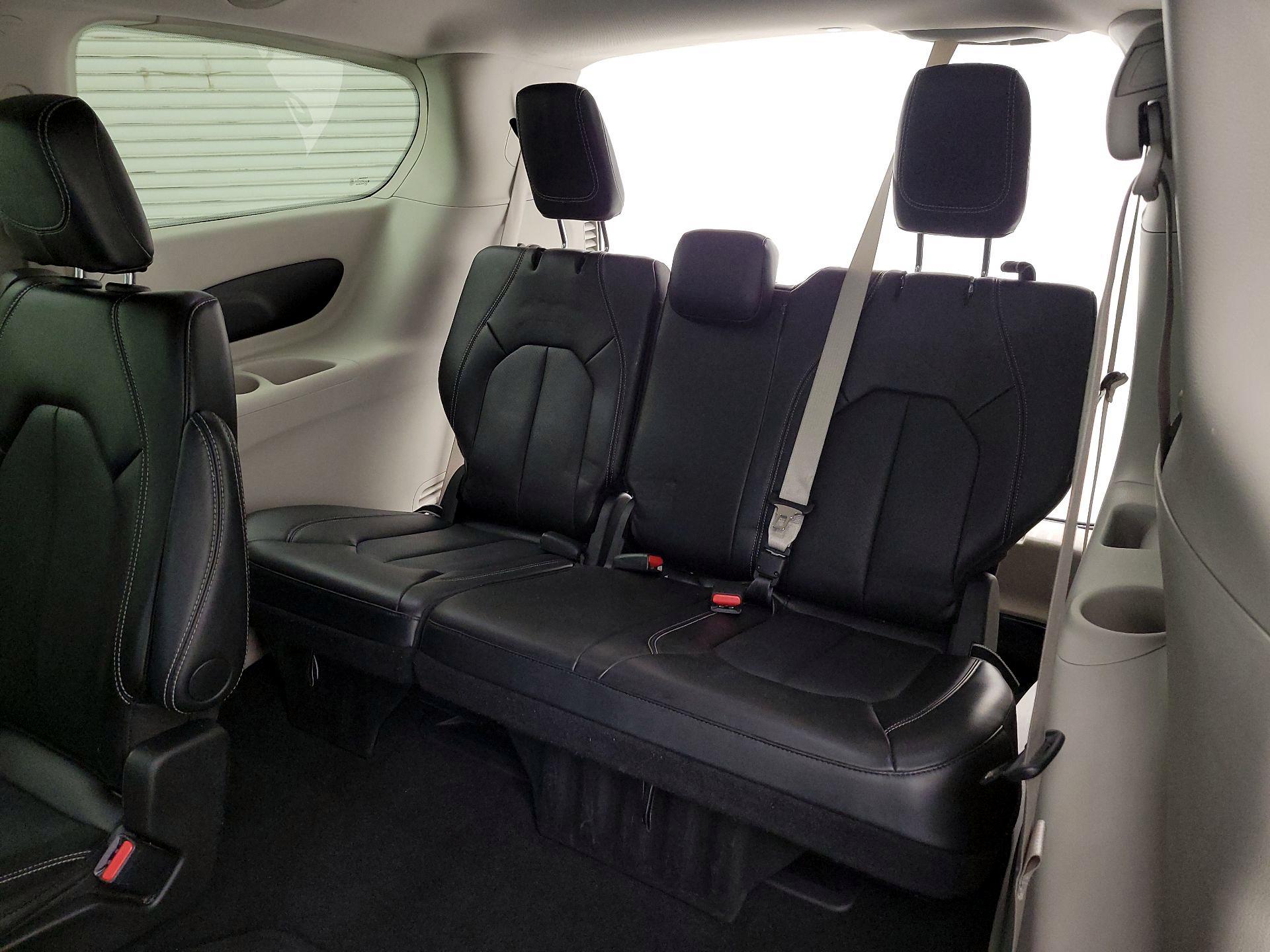 Thumbnail: 2024 Chrysler Pacifica - 20