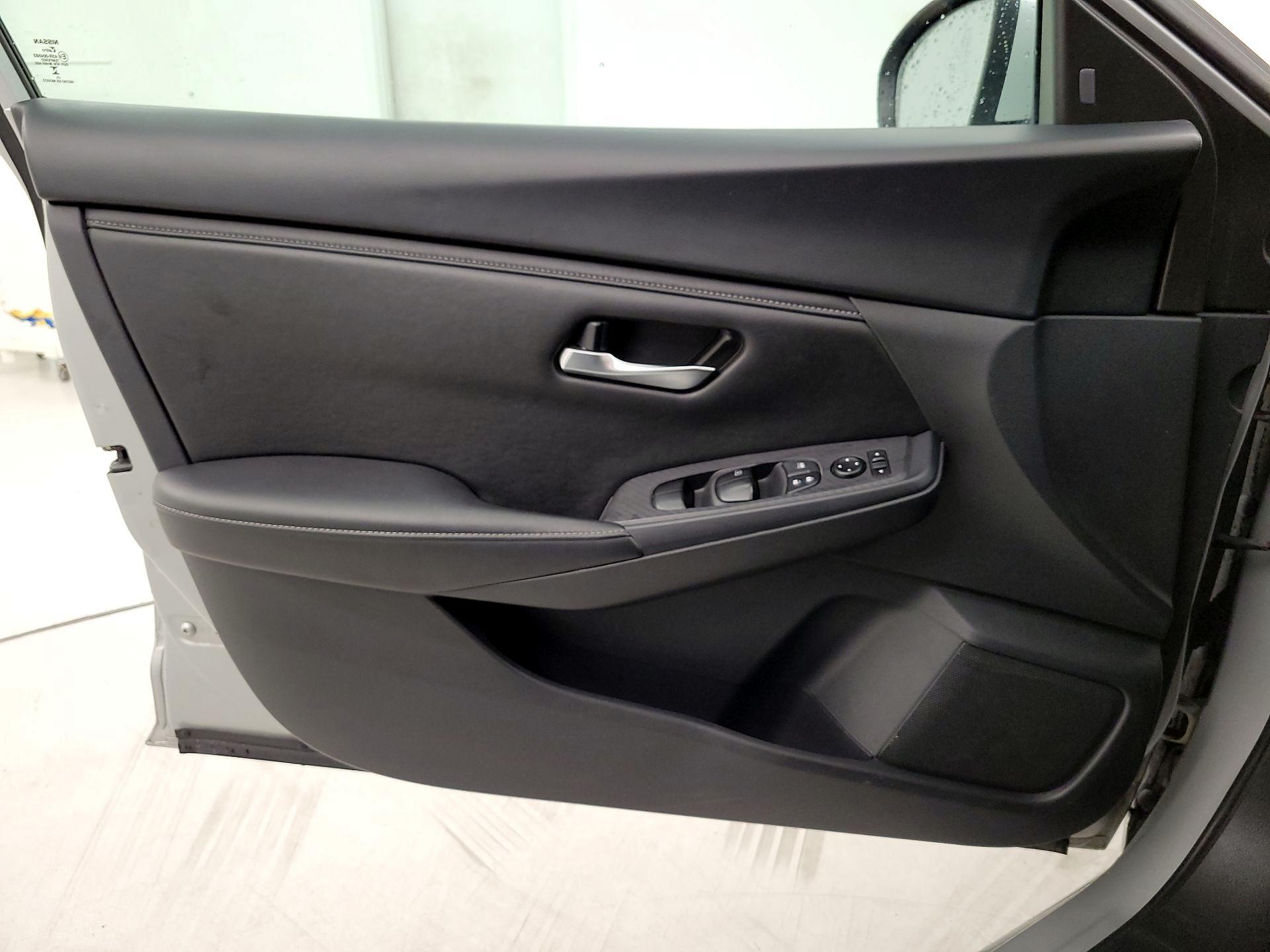 Thumbnail: 2023 Nissan Sentra - 12