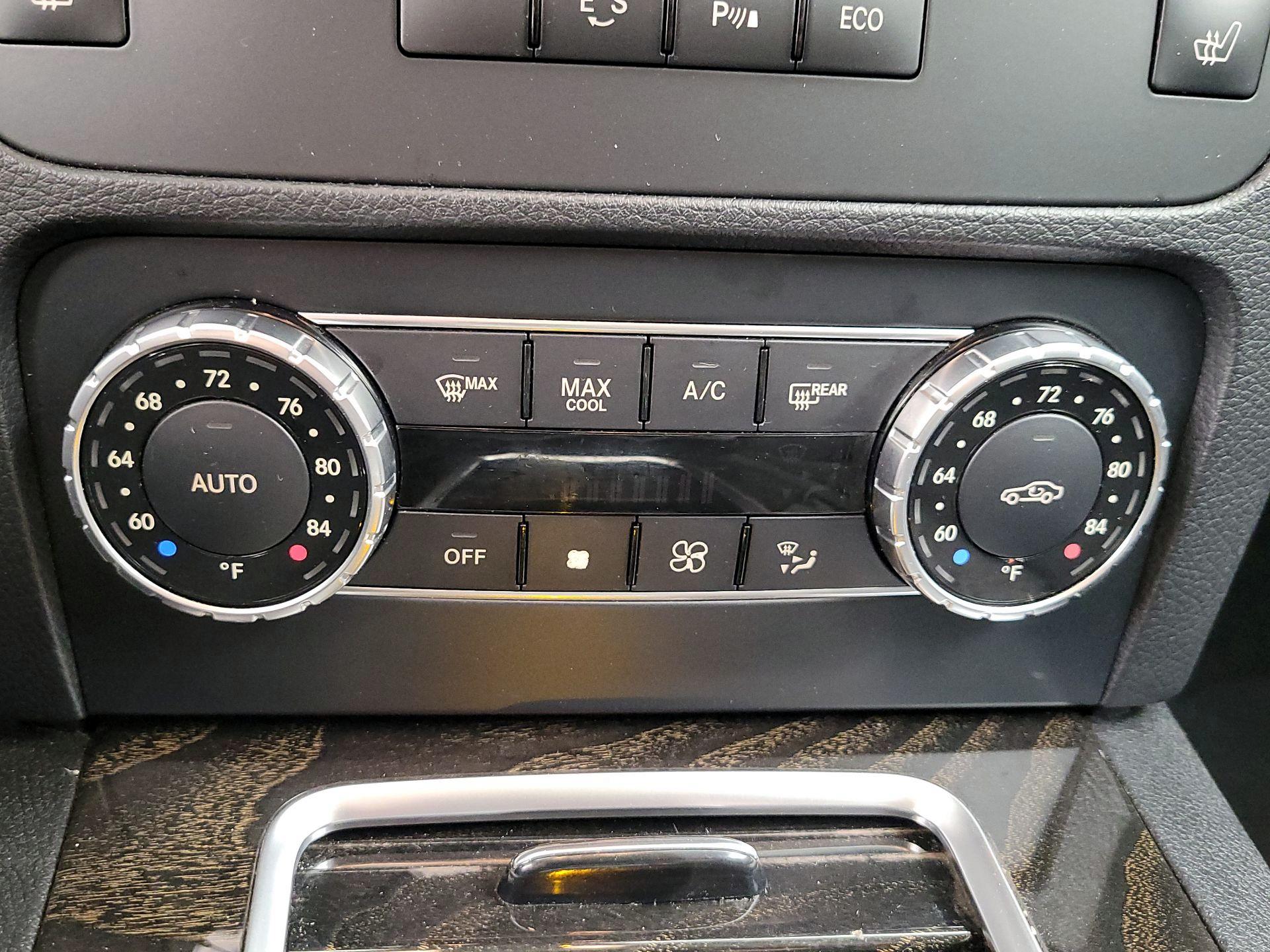 Thumbnail: 2015 Mercedes-Benz GLK - 15