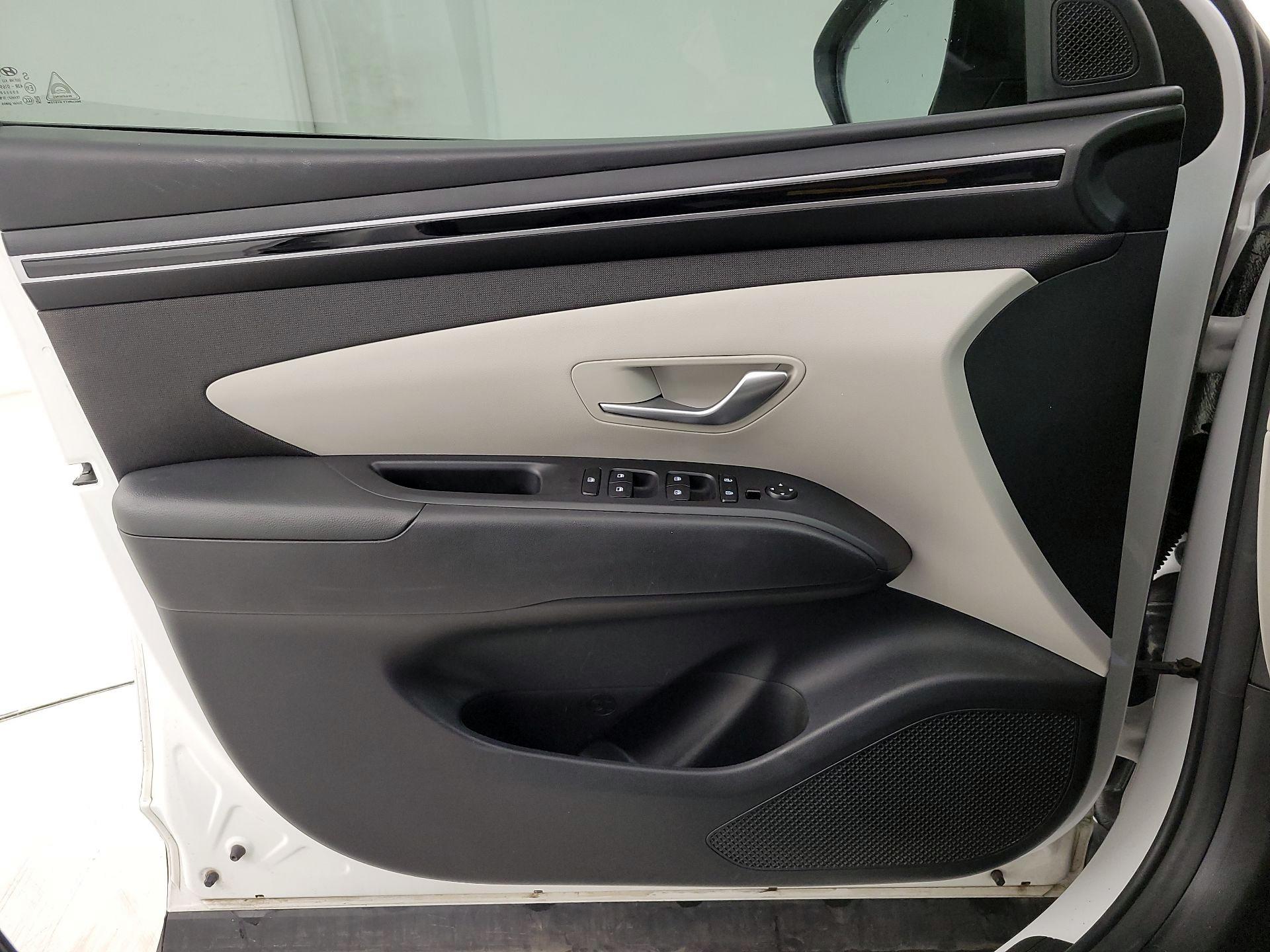 Thumbnail: 2023 Hyundai Tucson - 12