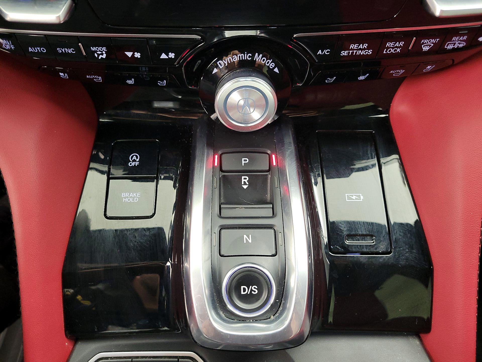 Thumbnail: 2022 Acura MDX - 17