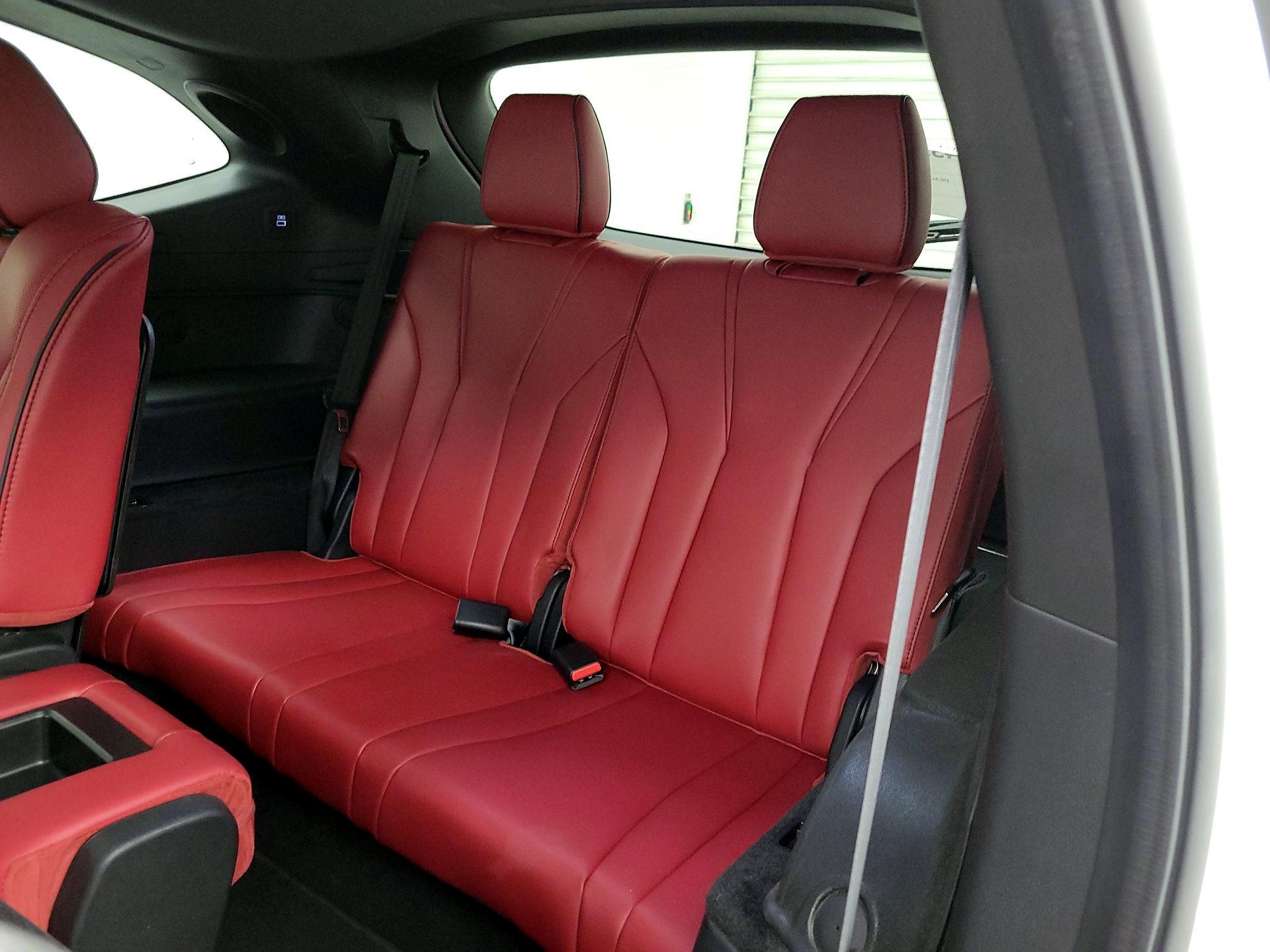 Thumbnail: 2022 Acura MDX - 20