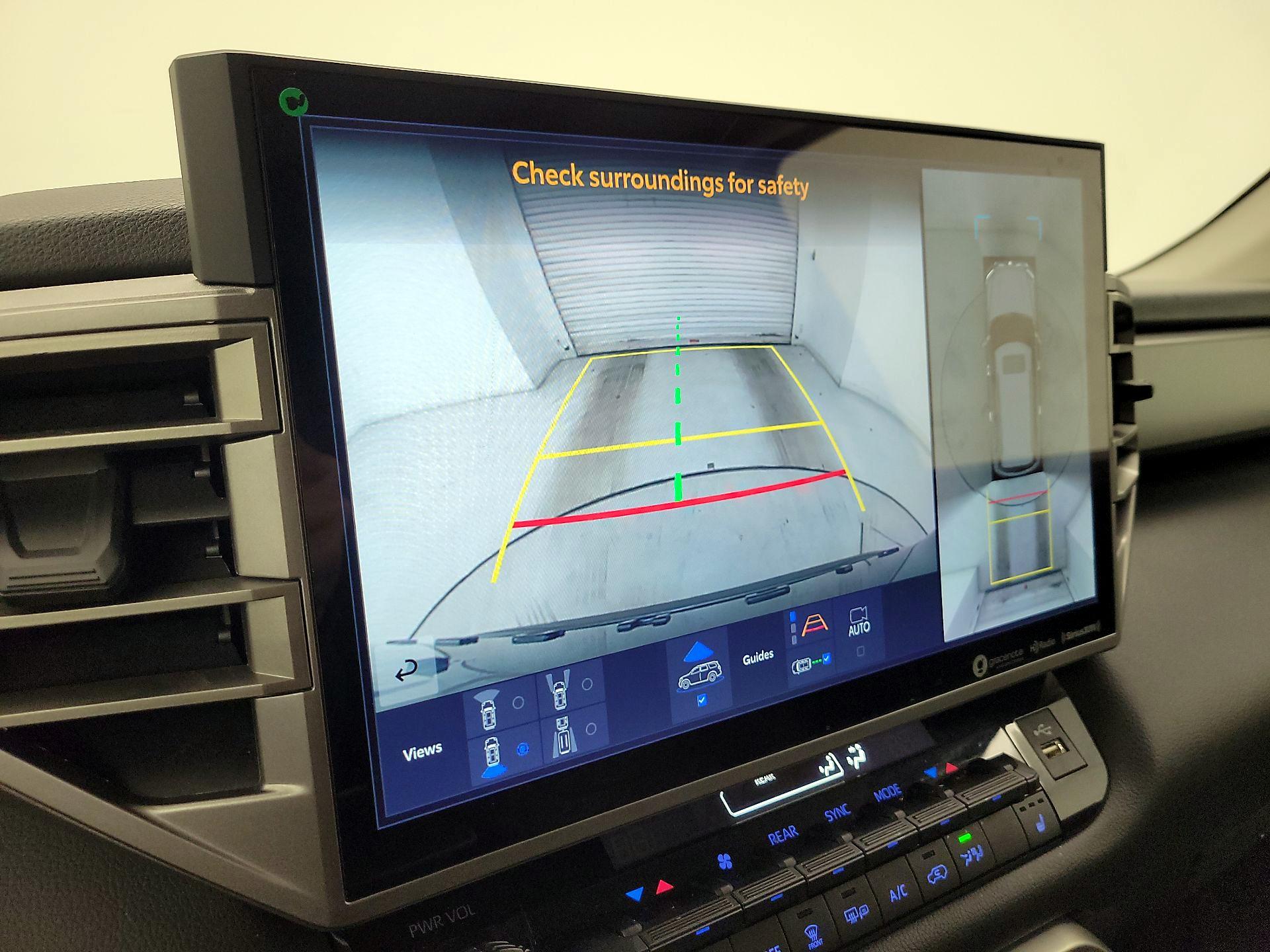 Thumbnail: 2023 Toyota Sequoia - 15