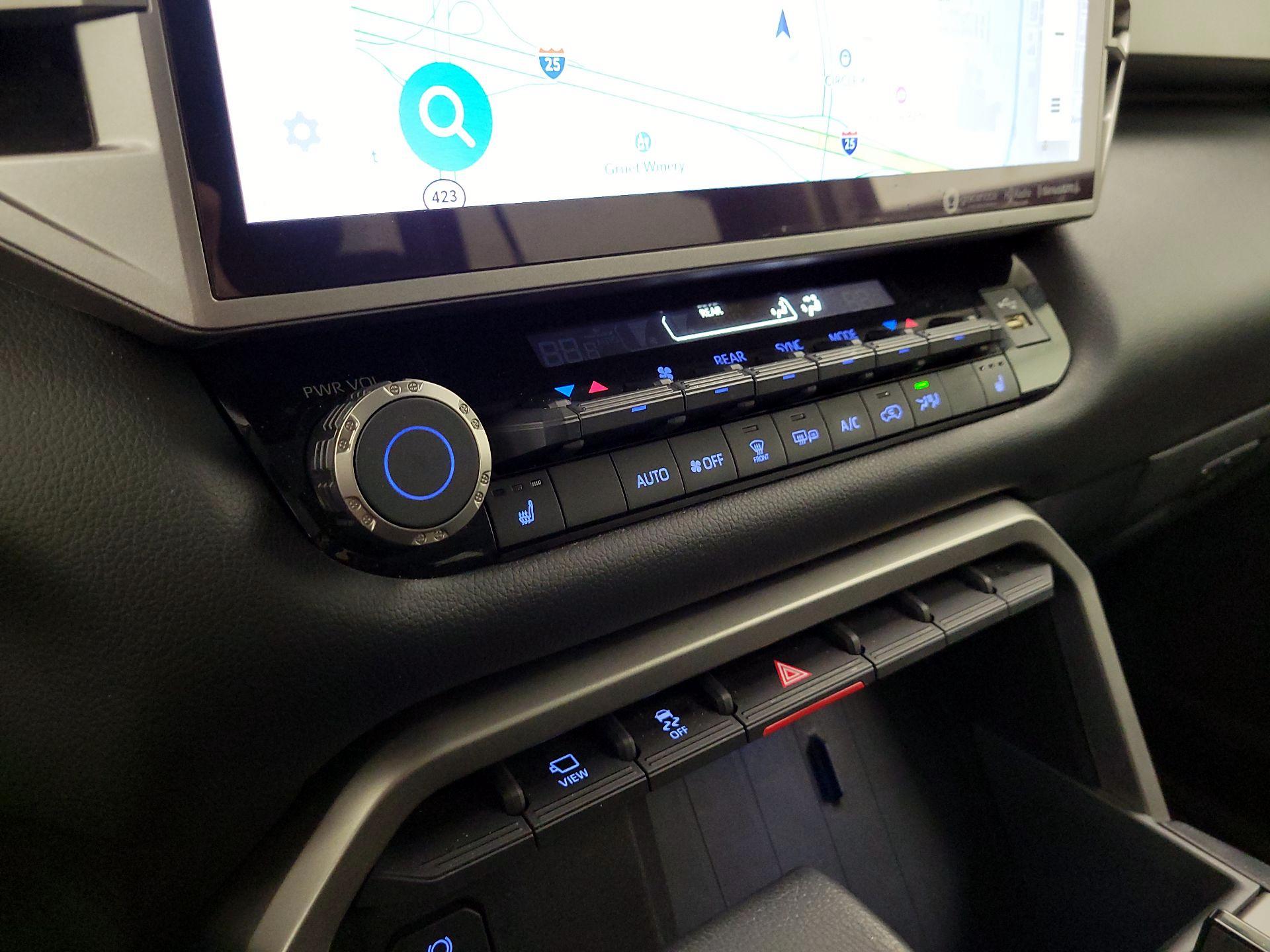 Thumbnail: 2023 Toyota Sequoia - 17