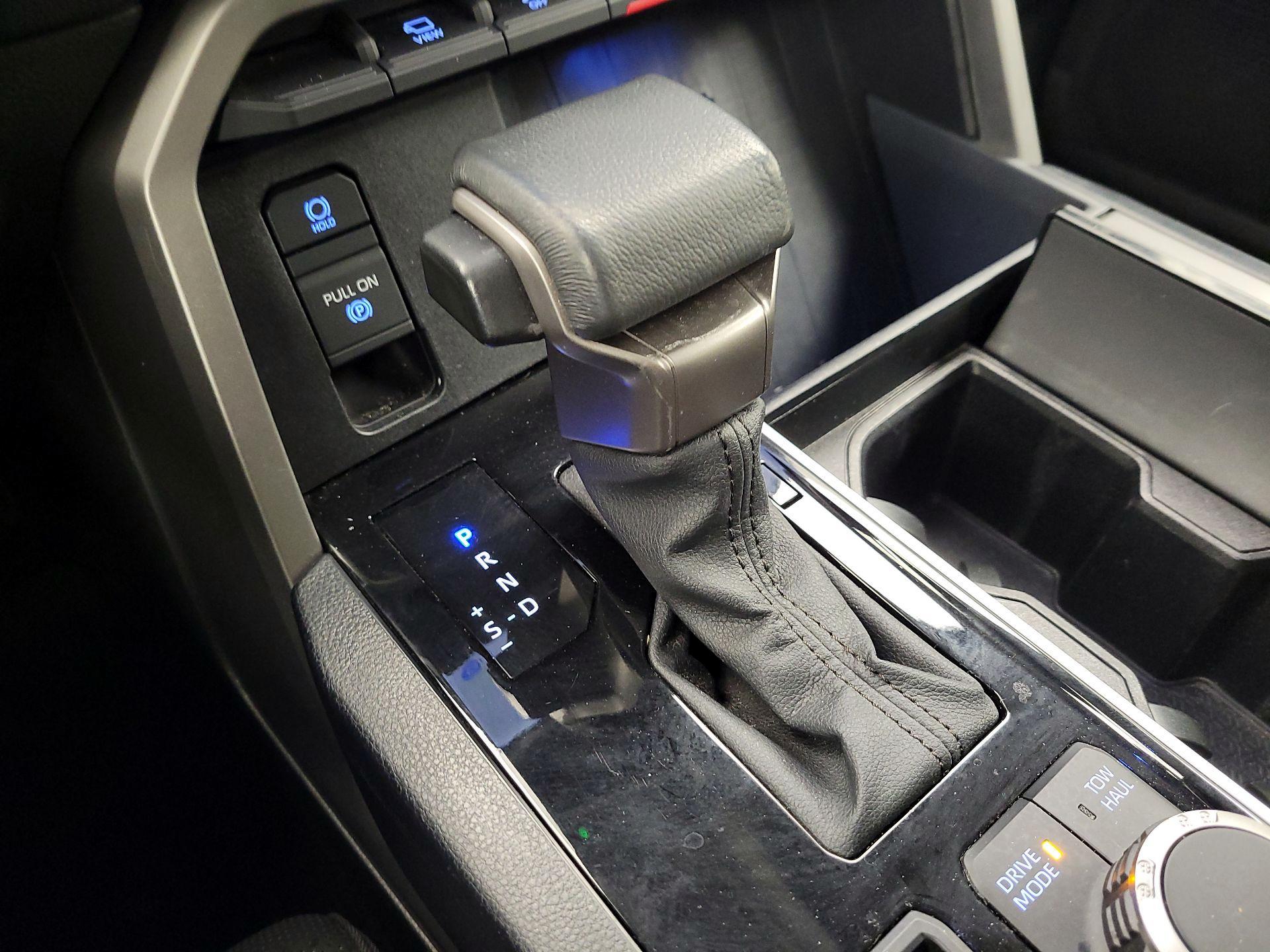 Thumbnail: 2023 Toyota Sequoia - 18