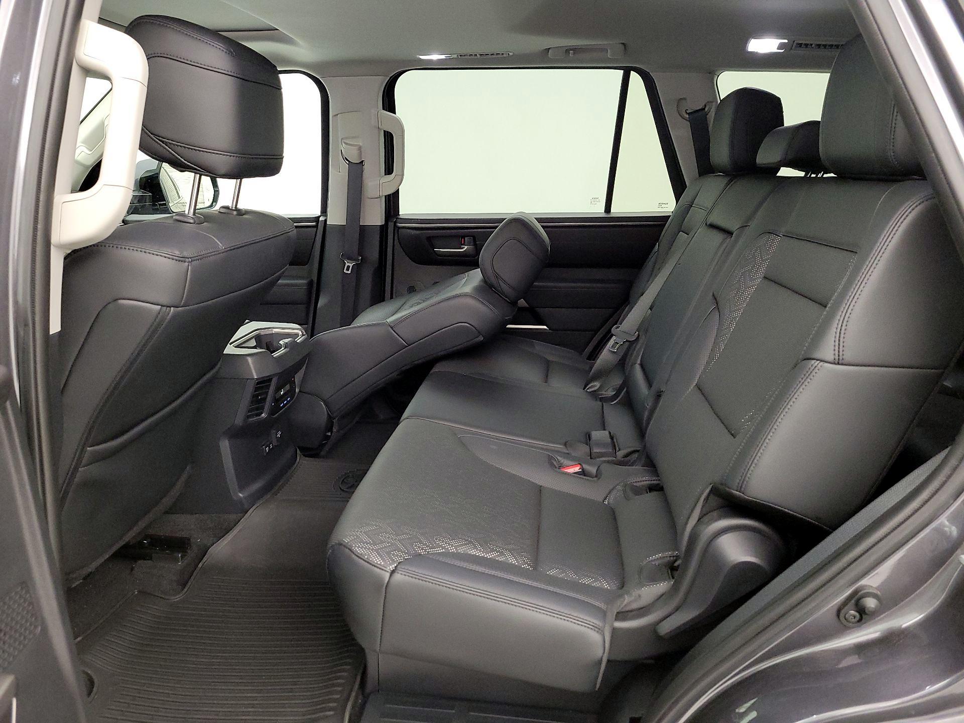 Thumbnail: 2023 Toyota Sequoia - 19