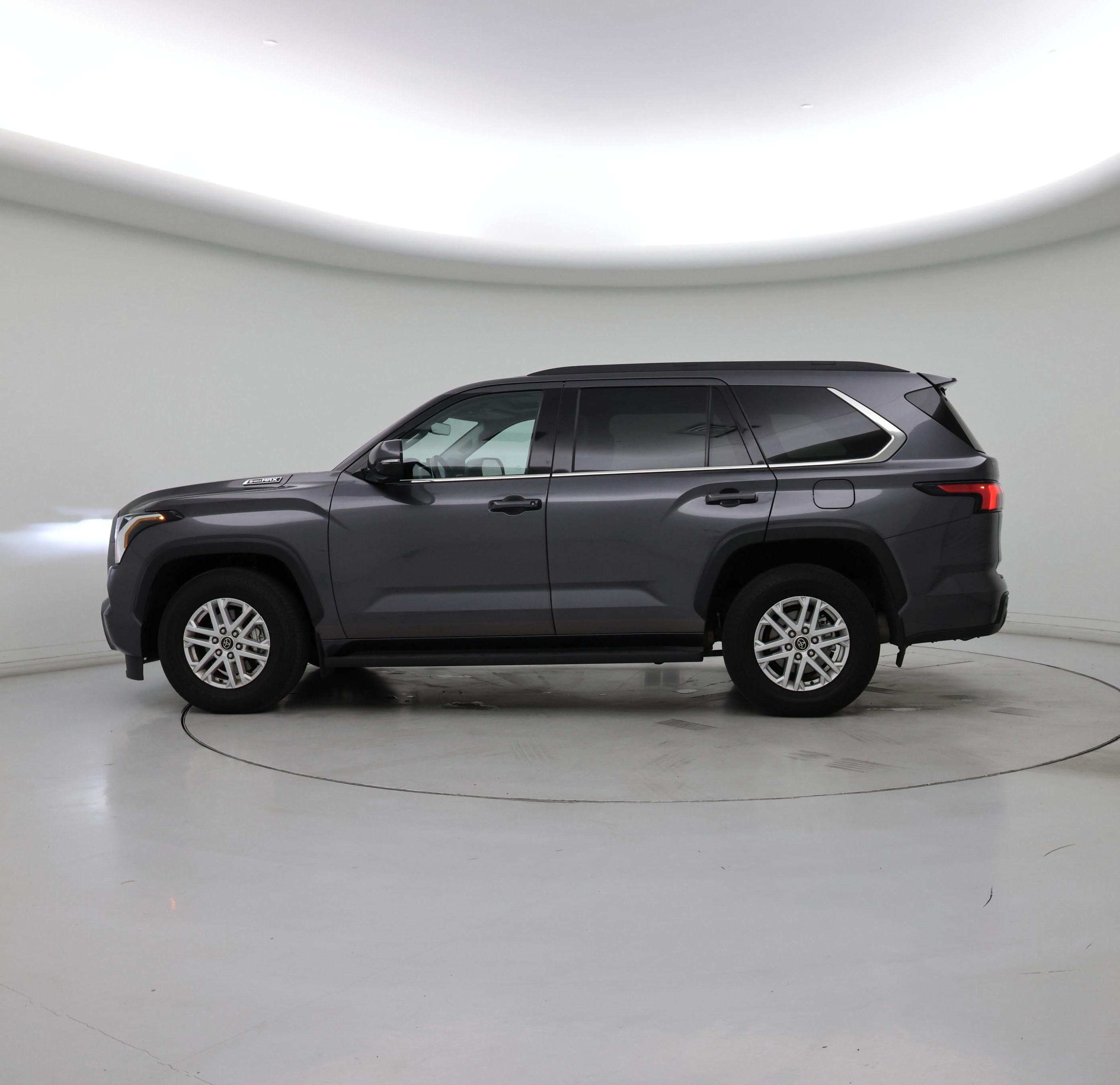 Thumbnail: 2023 Toyota Sequoia - 3