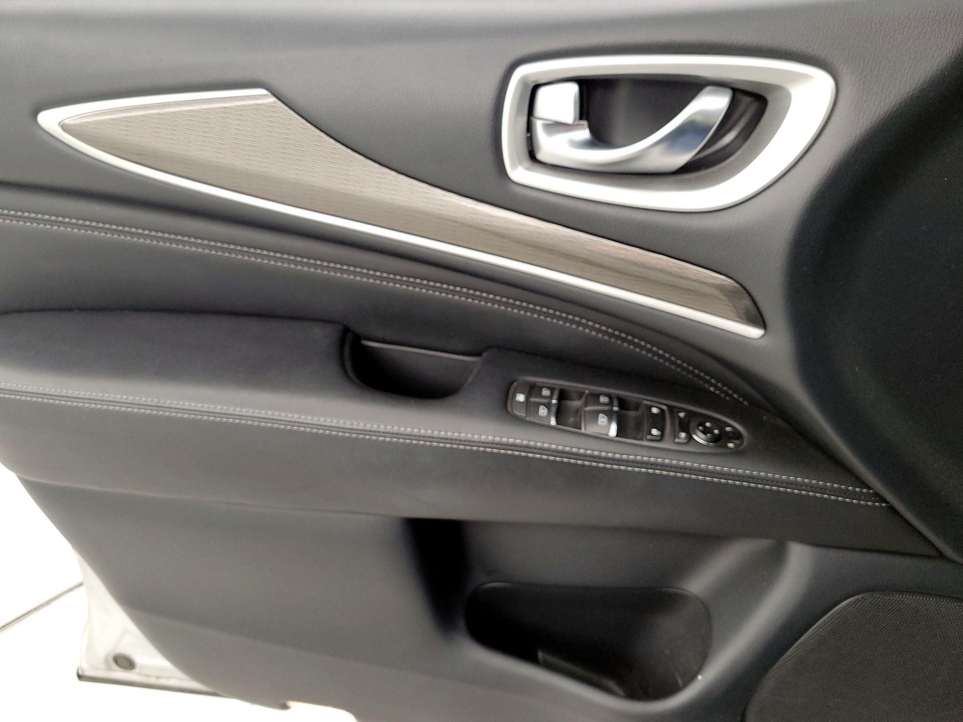 Thumbnail: 2019 INFINITI QX60 - 12