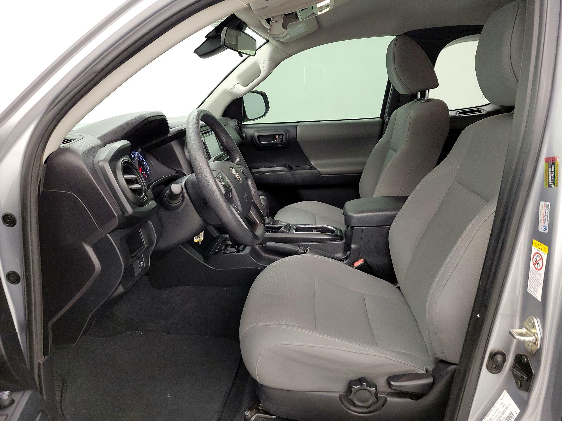 Thumbnail: 2019 Toyota Tacoma - 11